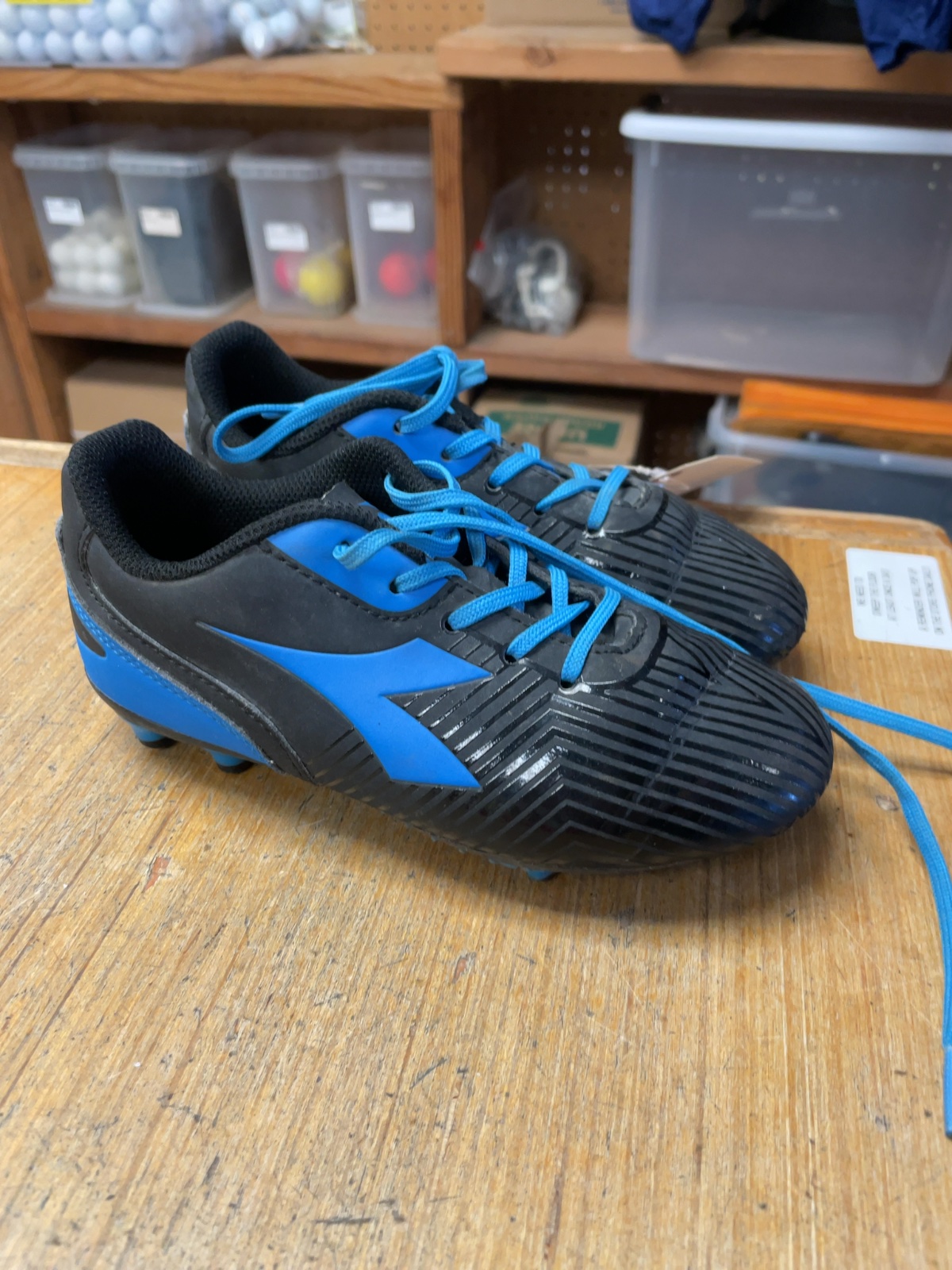 Diadora Soccer Cleats Size 1 US