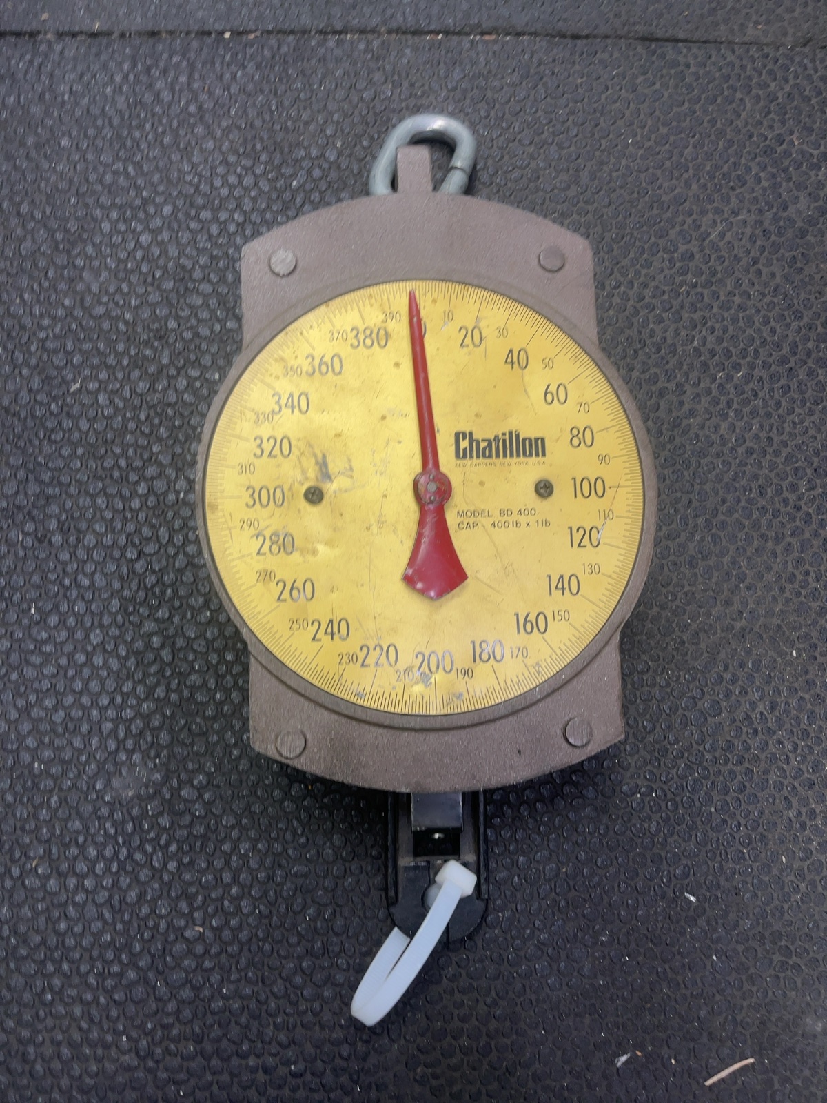 Chatillon BD 400 Hanging Dial Scale 400 lb Capacity Brown