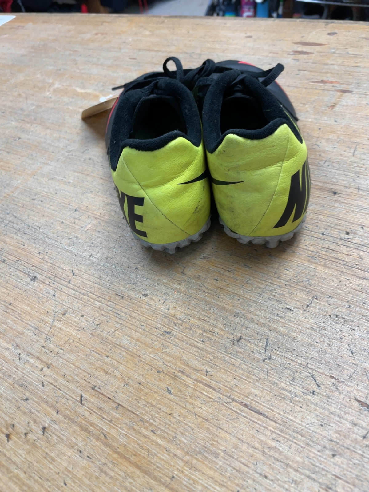 Nike Size 5.5Y Turf Soccer Shoes
