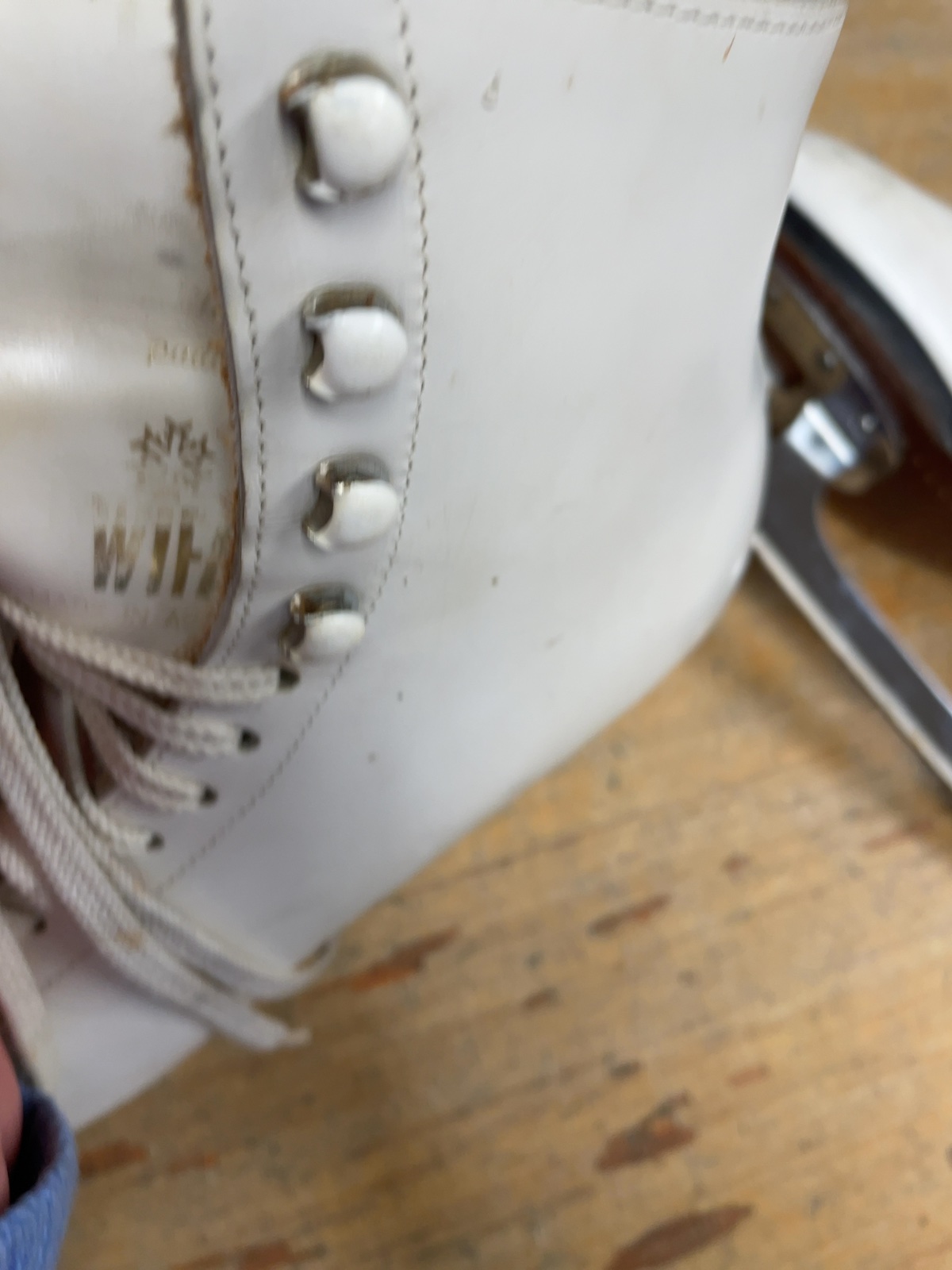 WIFA Figure Skates Size 7