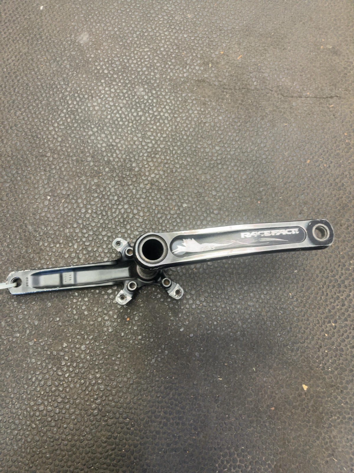 Race Face Deus XC Crankset 175mm Black Good
