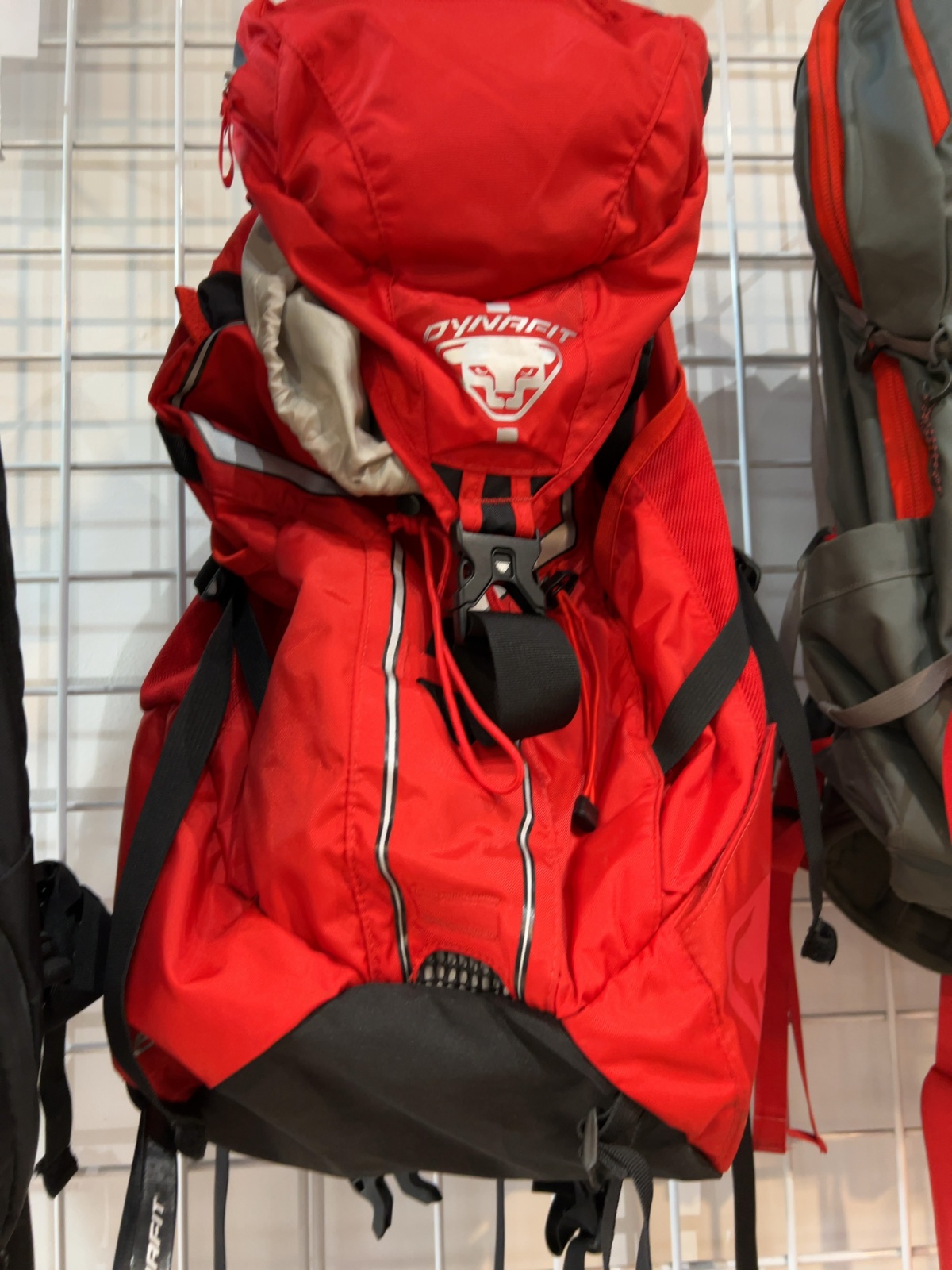 Dynafit Manaslu 35L Snow Backpack Red Good