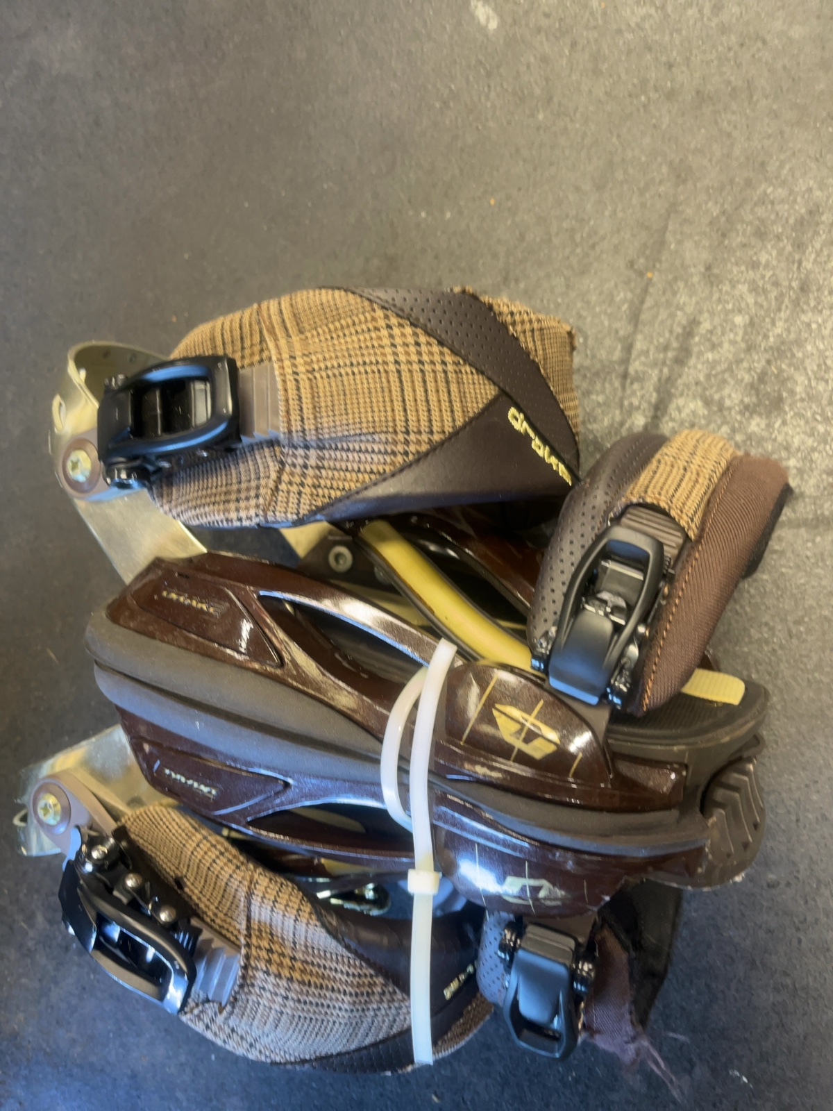 Drake Snowboard Bindings Brown Plaid Good
