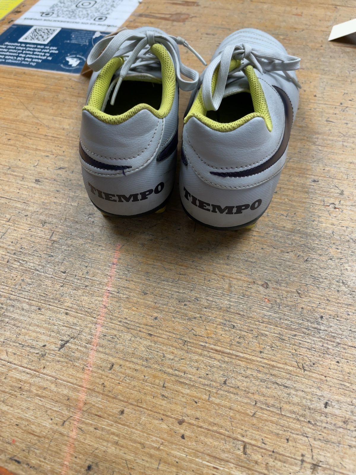 Nike Tiempo Size 8 US Women's Soccer Cleats
