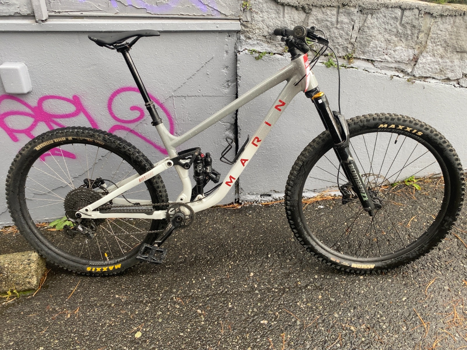 Marin Rift Zone Full Suspension Mountain Bike Good