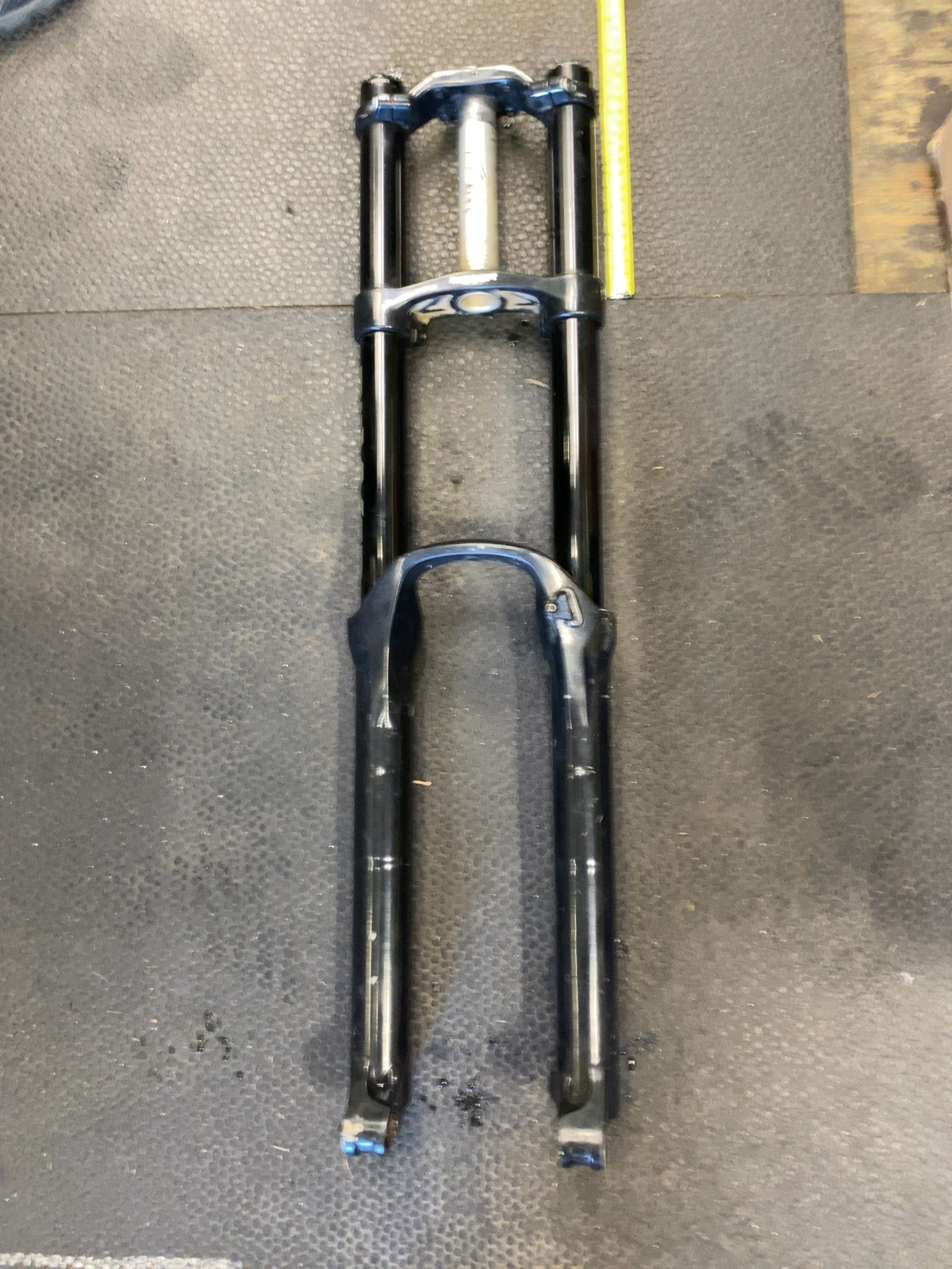 RockShox BoXXer World Cup 27.5" Suspension Fork Used