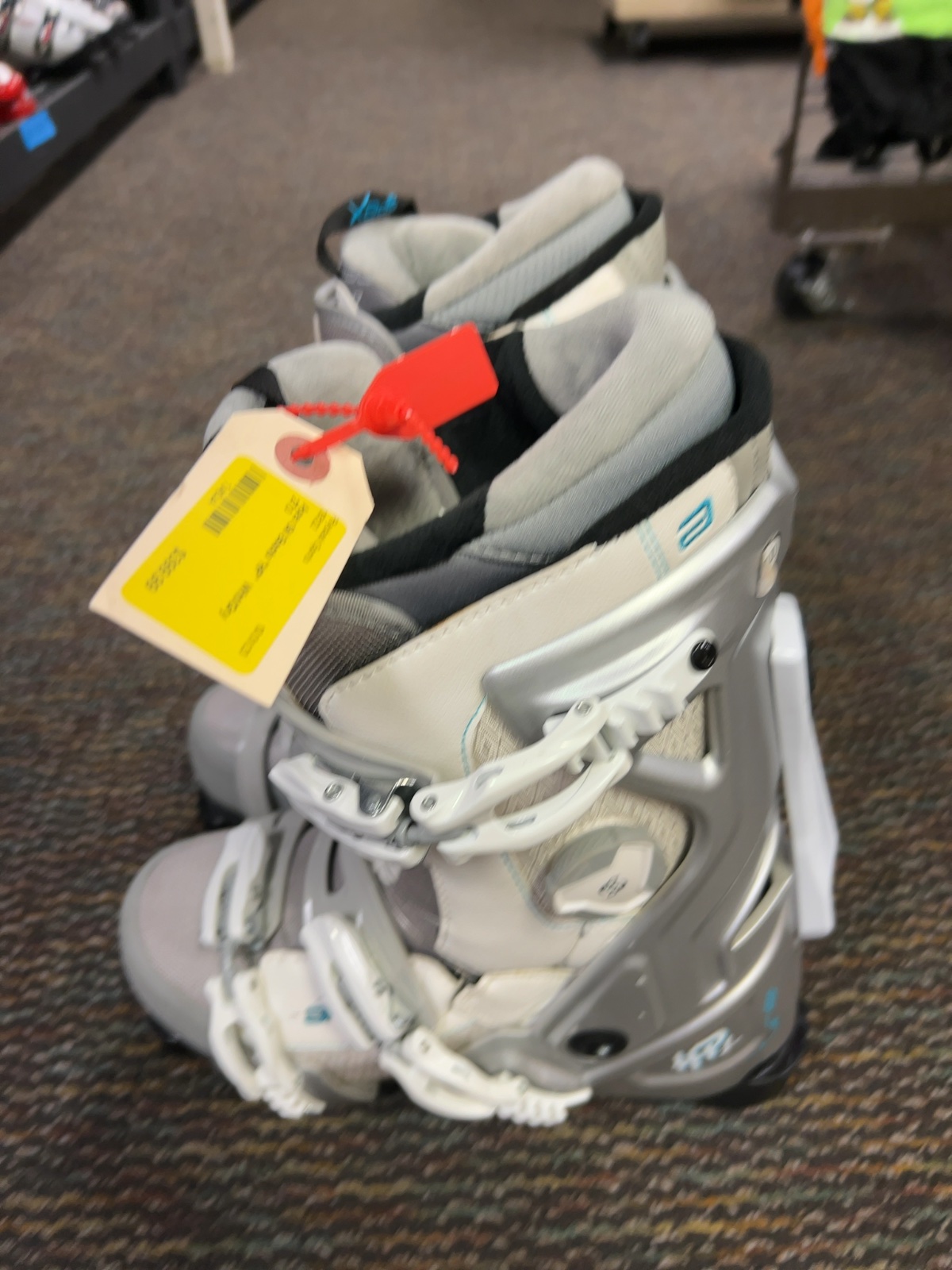 Apex HP Ski Boots White / Grey Good Size 27.0