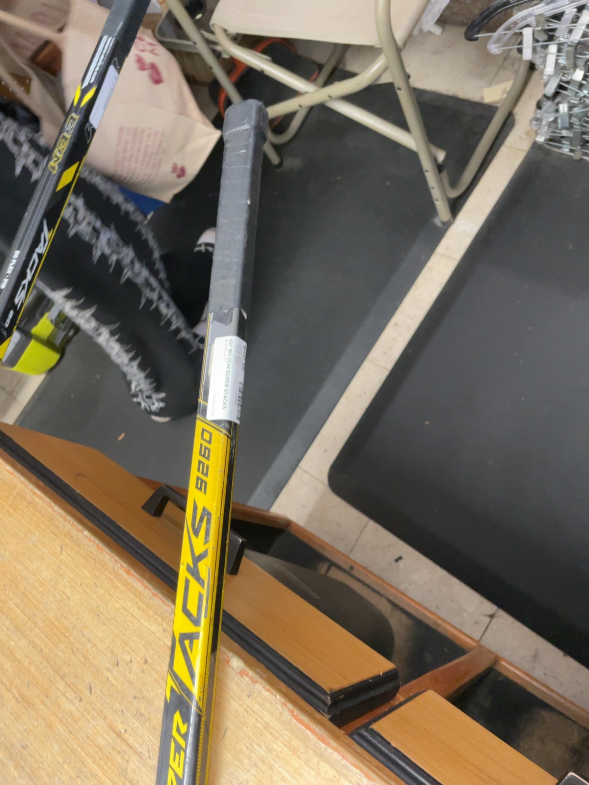 CCM Super Tacks 9260 46" RH Hockey Stick