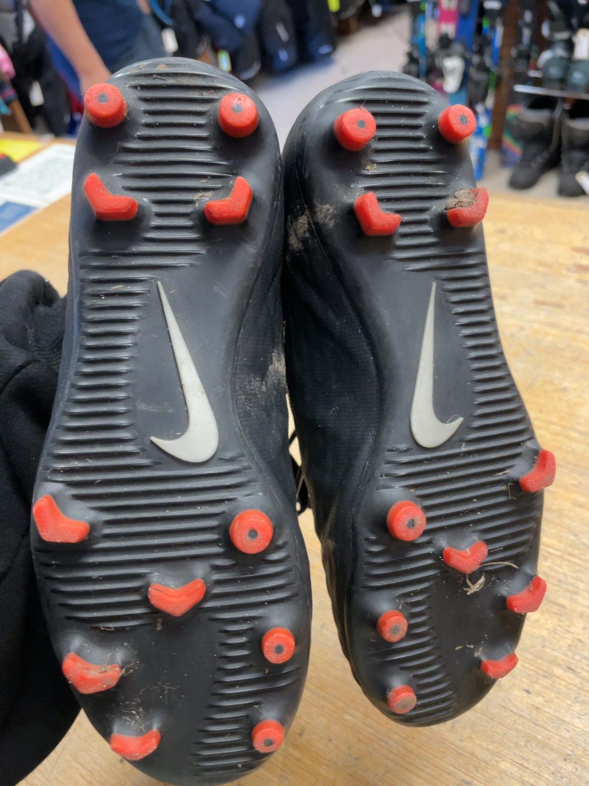 Nike Hypervenom Size 2Y Soccer Cleats