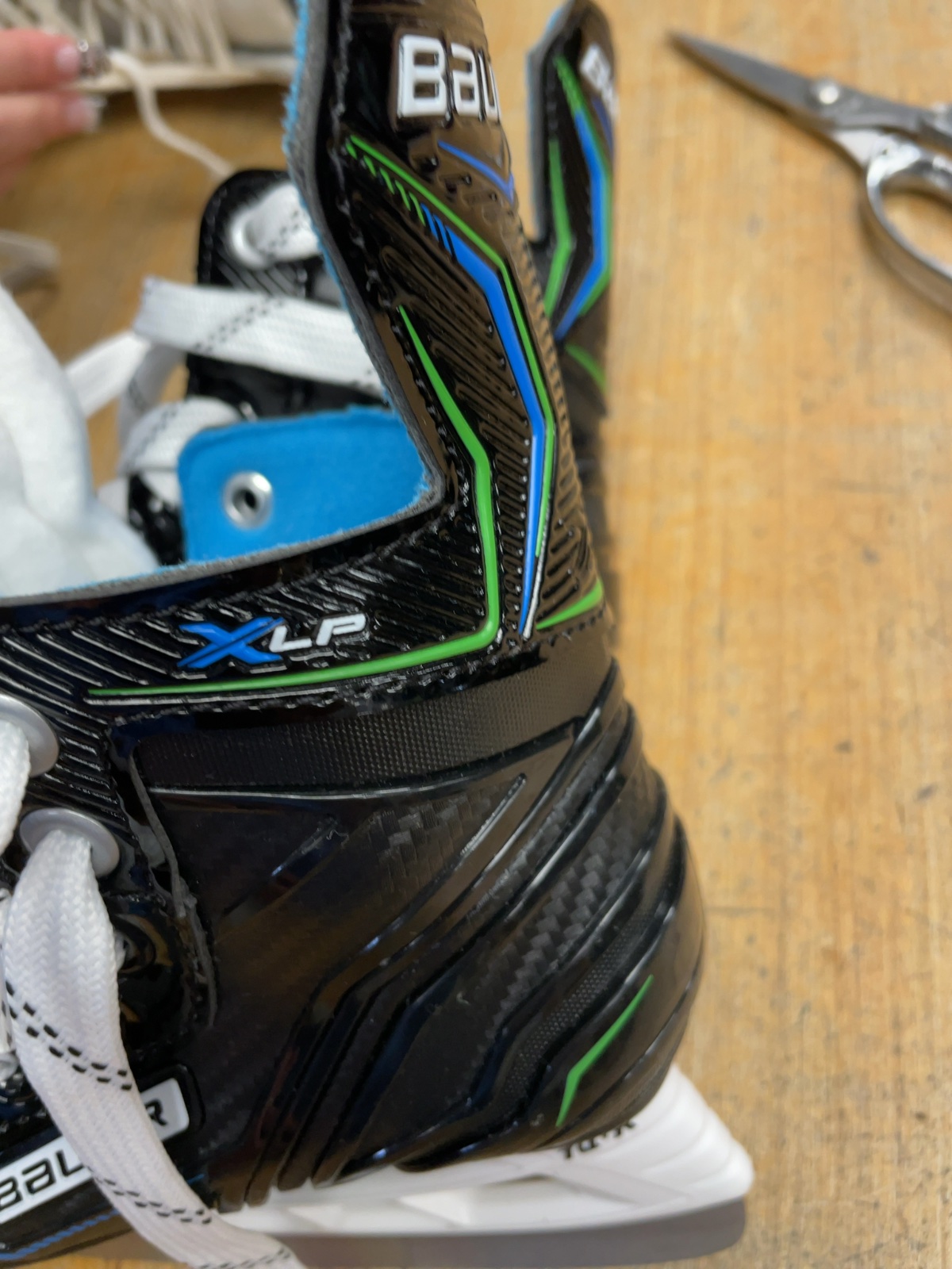 Bauer X-LP Size Y8 Hockey Skates