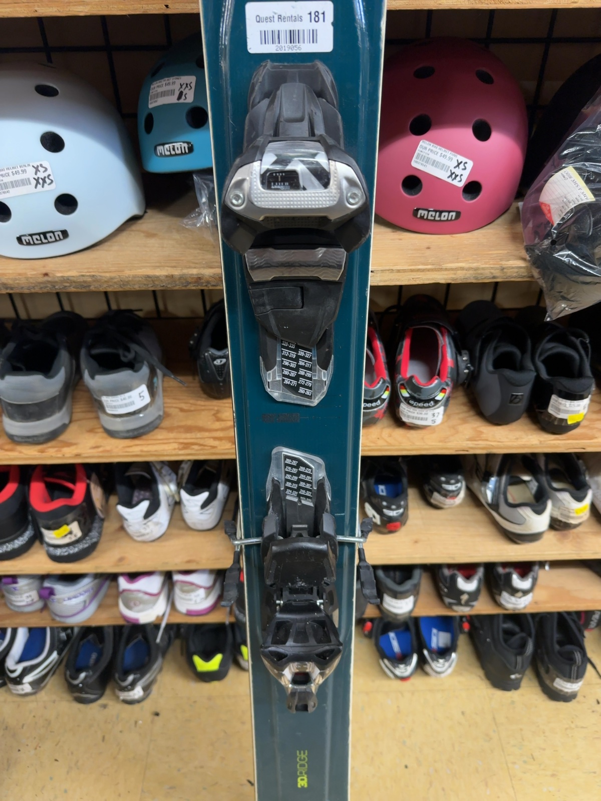 Völkl Quest Downhill Skis with Bindings 181 cm
