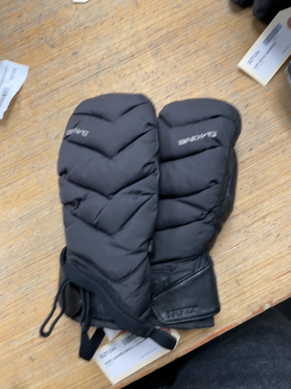 Dakine Winter Gloves Women's S Black - image 1