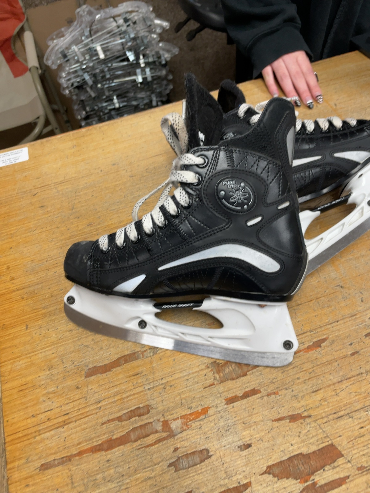 Mission Pure Lite Ice Hockey Skates US 6 E