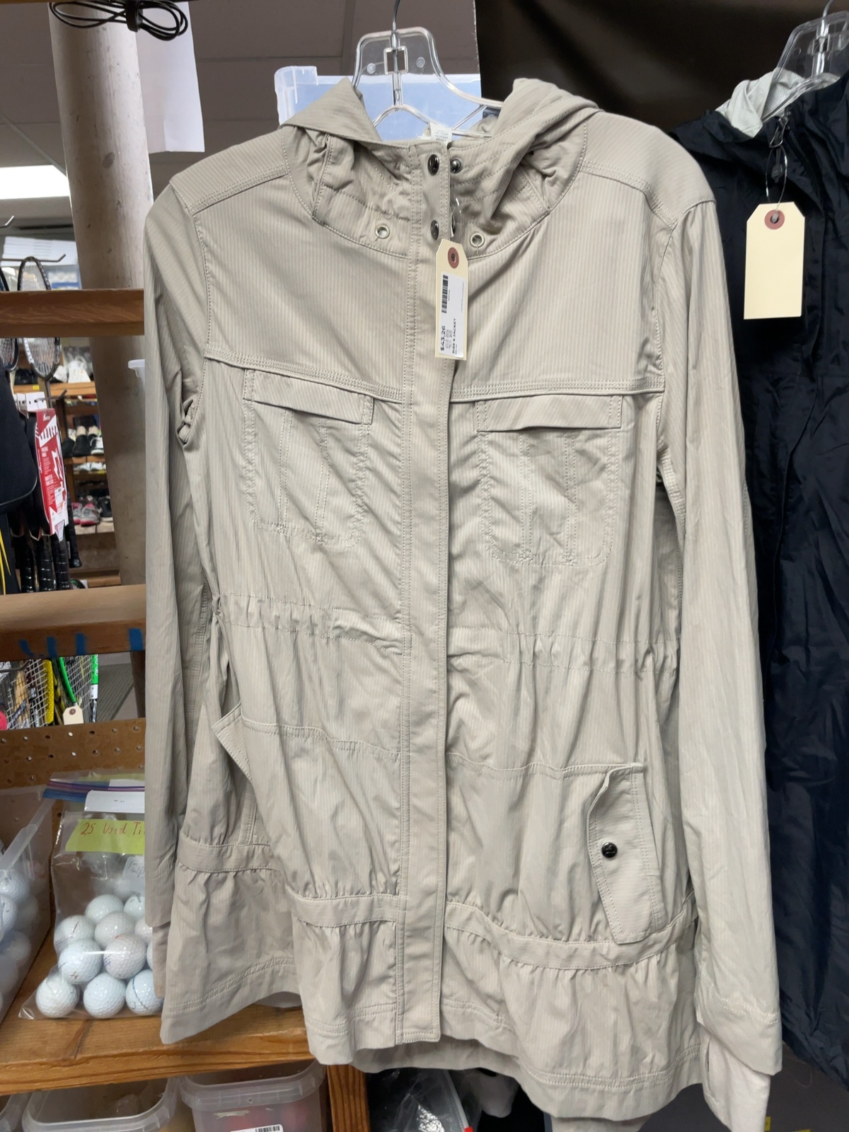 Lululemon Women's Size 6 Hooded Jacket Beige