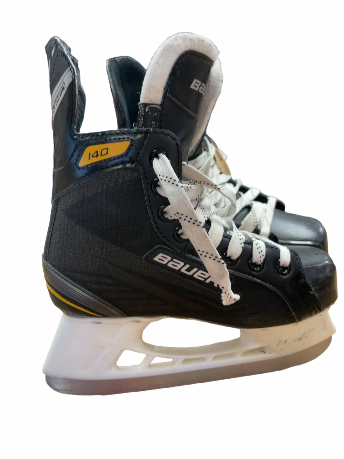 Bauer Supreme 140 Size 2R Ice Hockey Skates - image 1