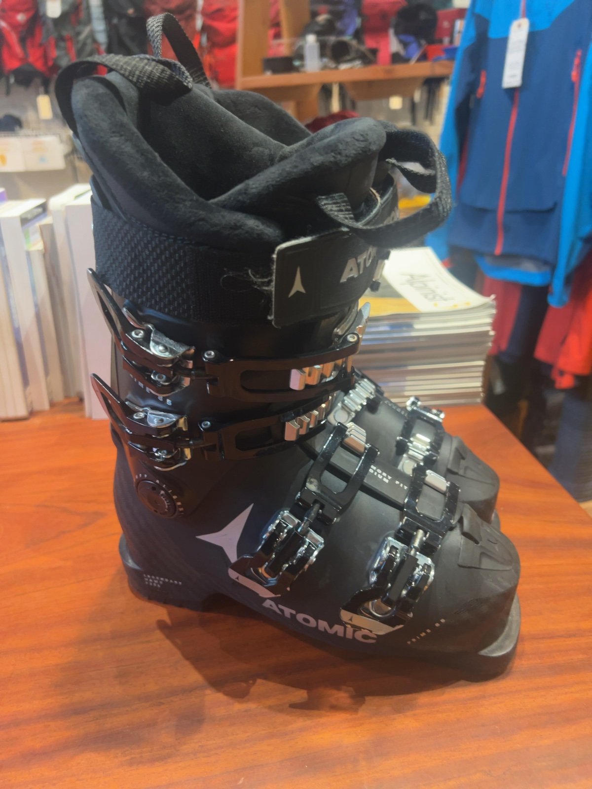 Atomic Hawx Prime 85 Ski Boots Used 23.5
