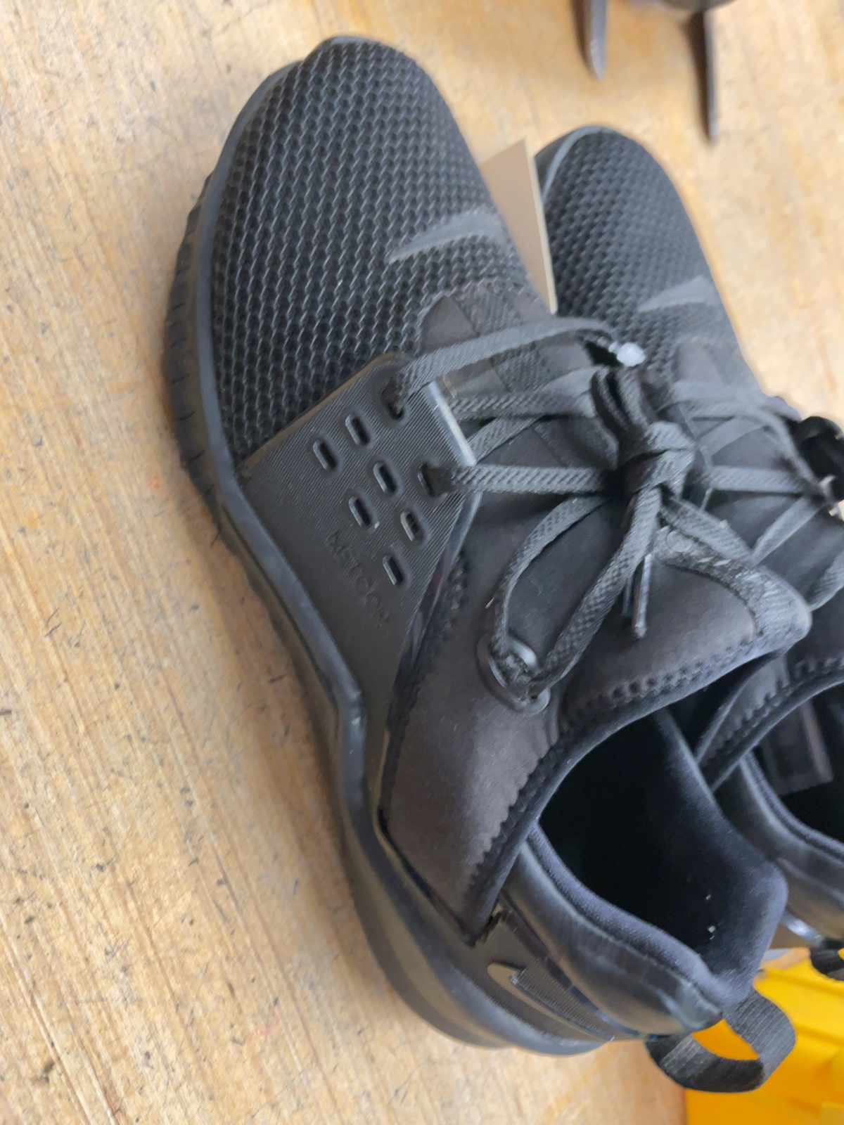 Nike Free Metcon Size 9 Cross-Training Shoes Black