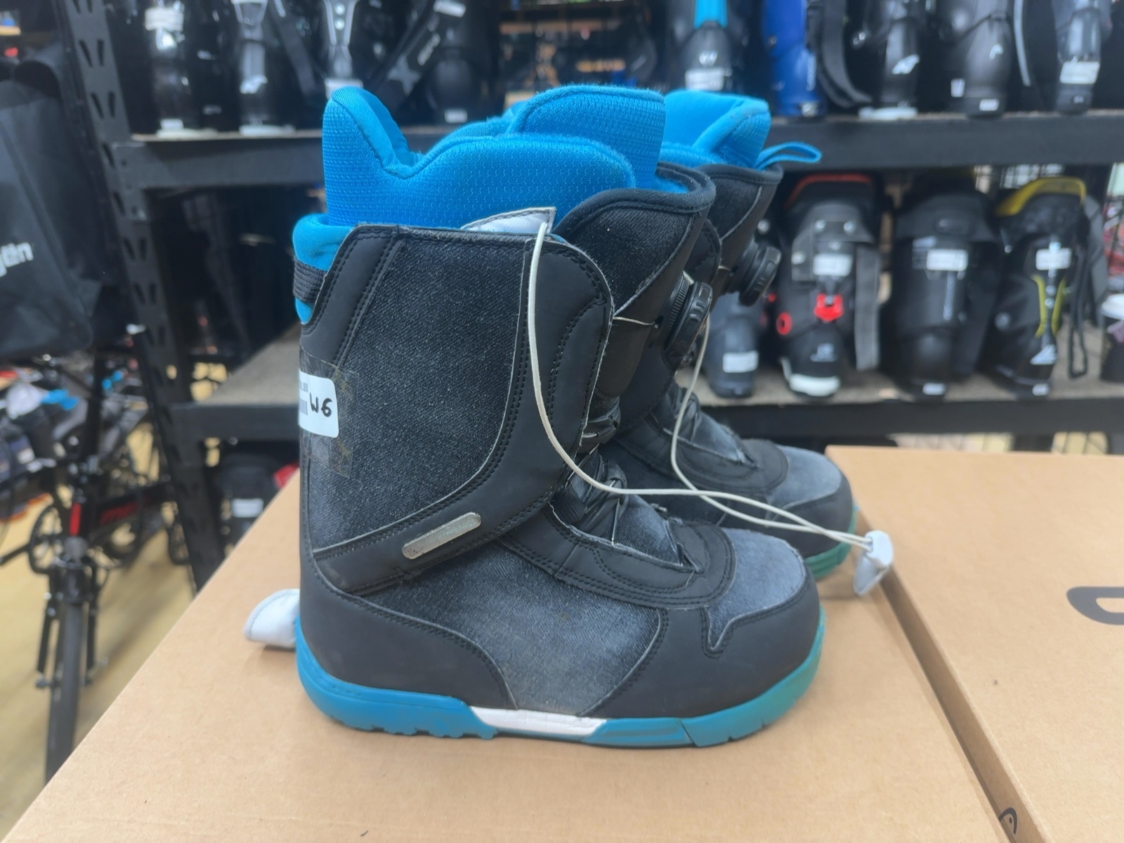 K2 Women's Snowboard Boots - Size 6