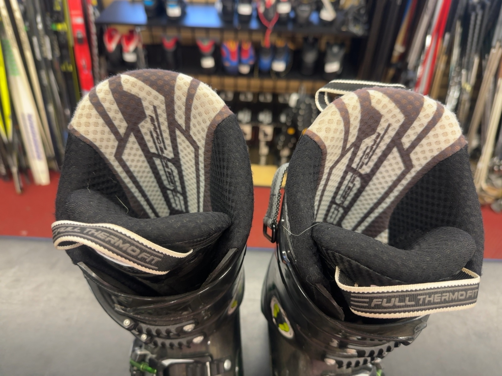 Fischer Progressor Soma-Tec Downhill Ski Boots - 26.5