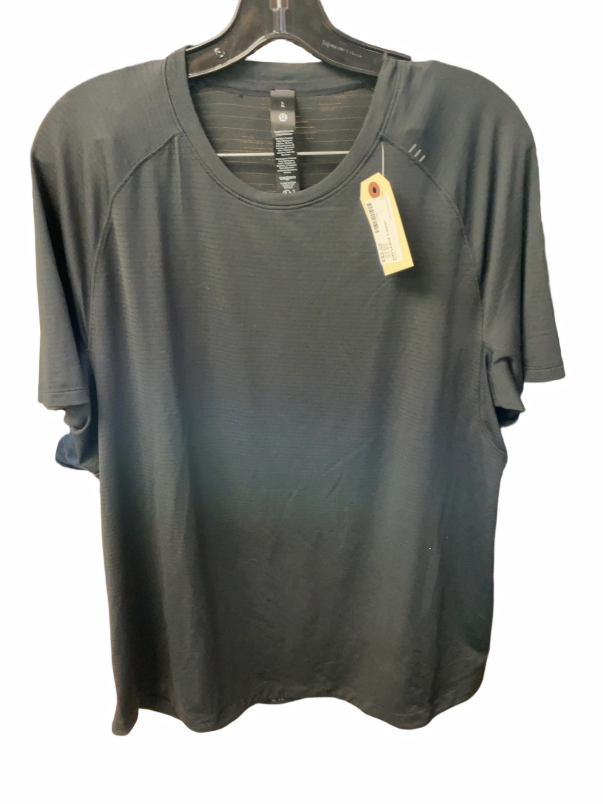 Lululemon Size L Short Sleeve Athletic T-Shirt