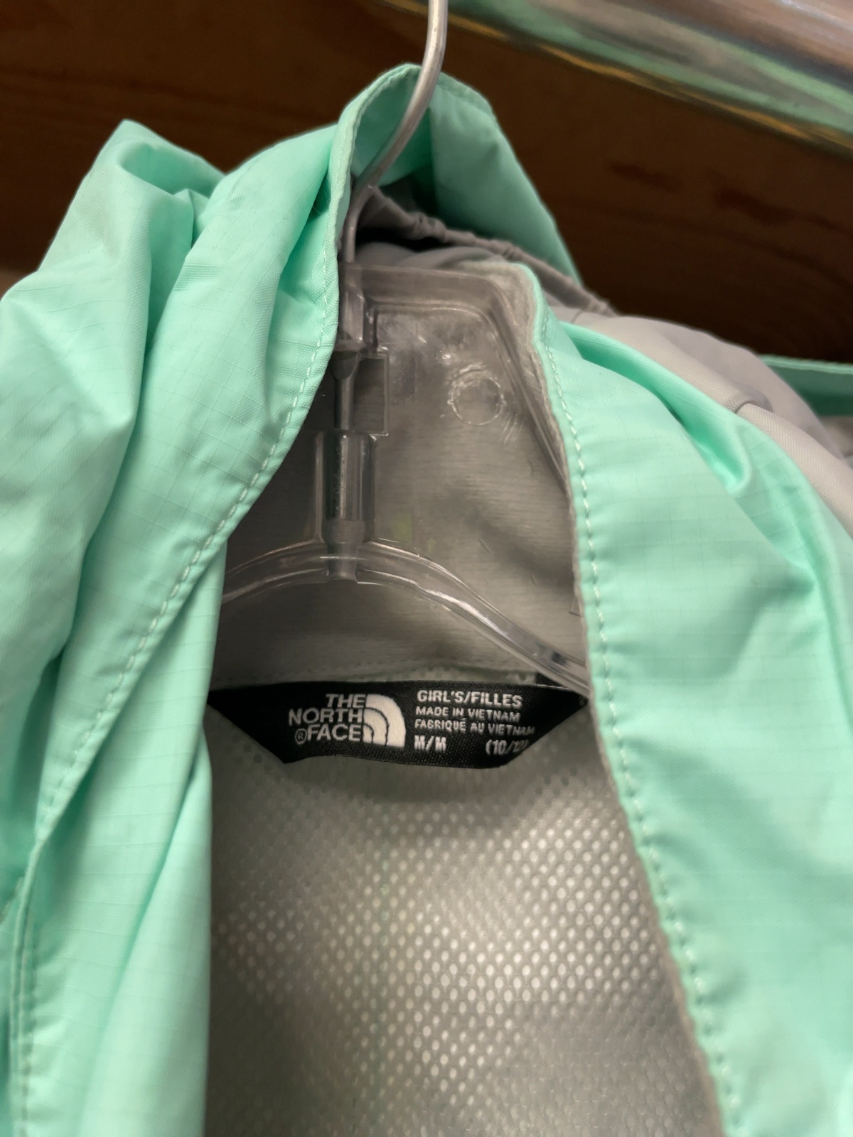The North Face DryVent Rain Jacket Size M (10/12)