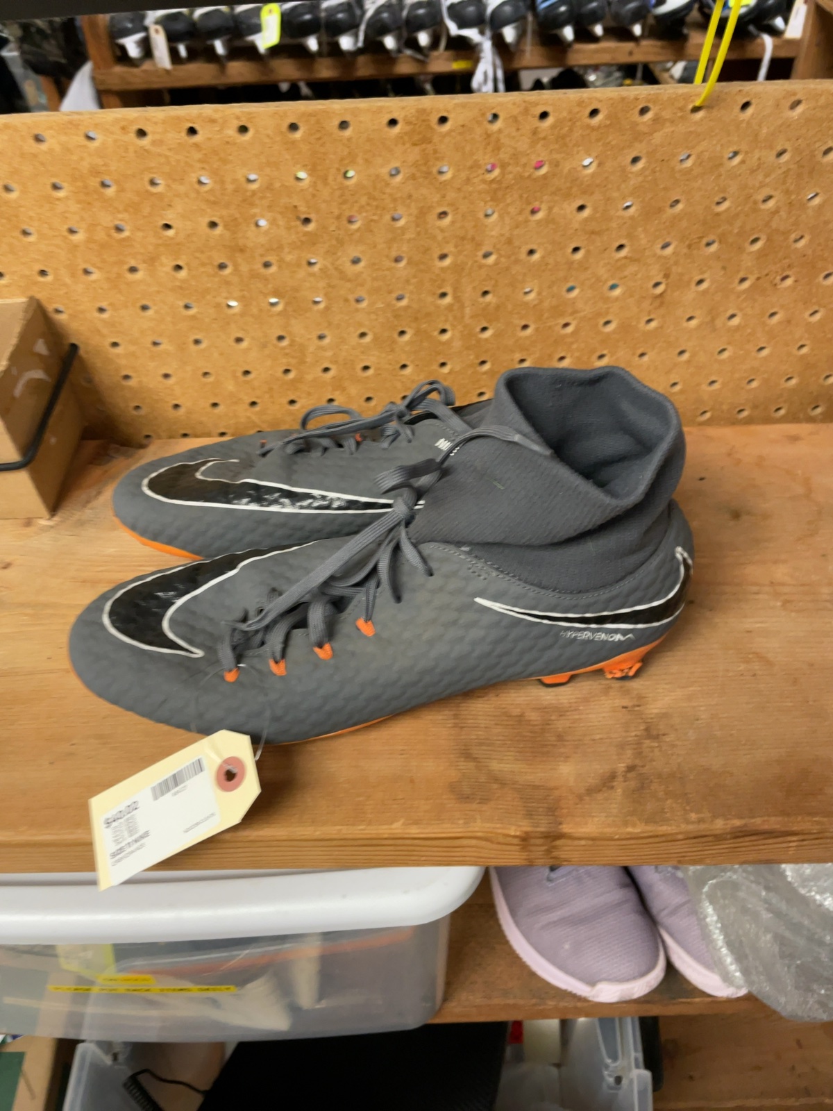 Nike Hypervenom Phelon Dynamic Fit FG Size 11 Soccer Cleats Grey/Orange