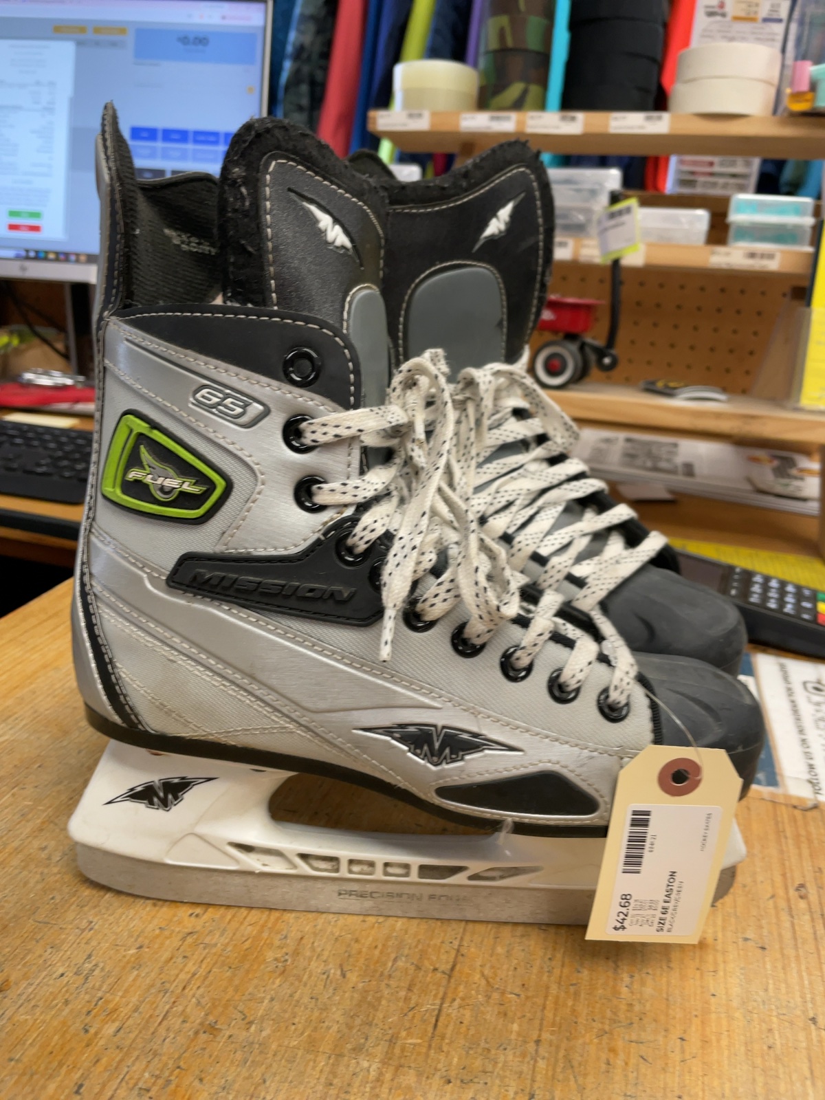 Mission Fuel 65 Size 6E Ice Hockey Skates