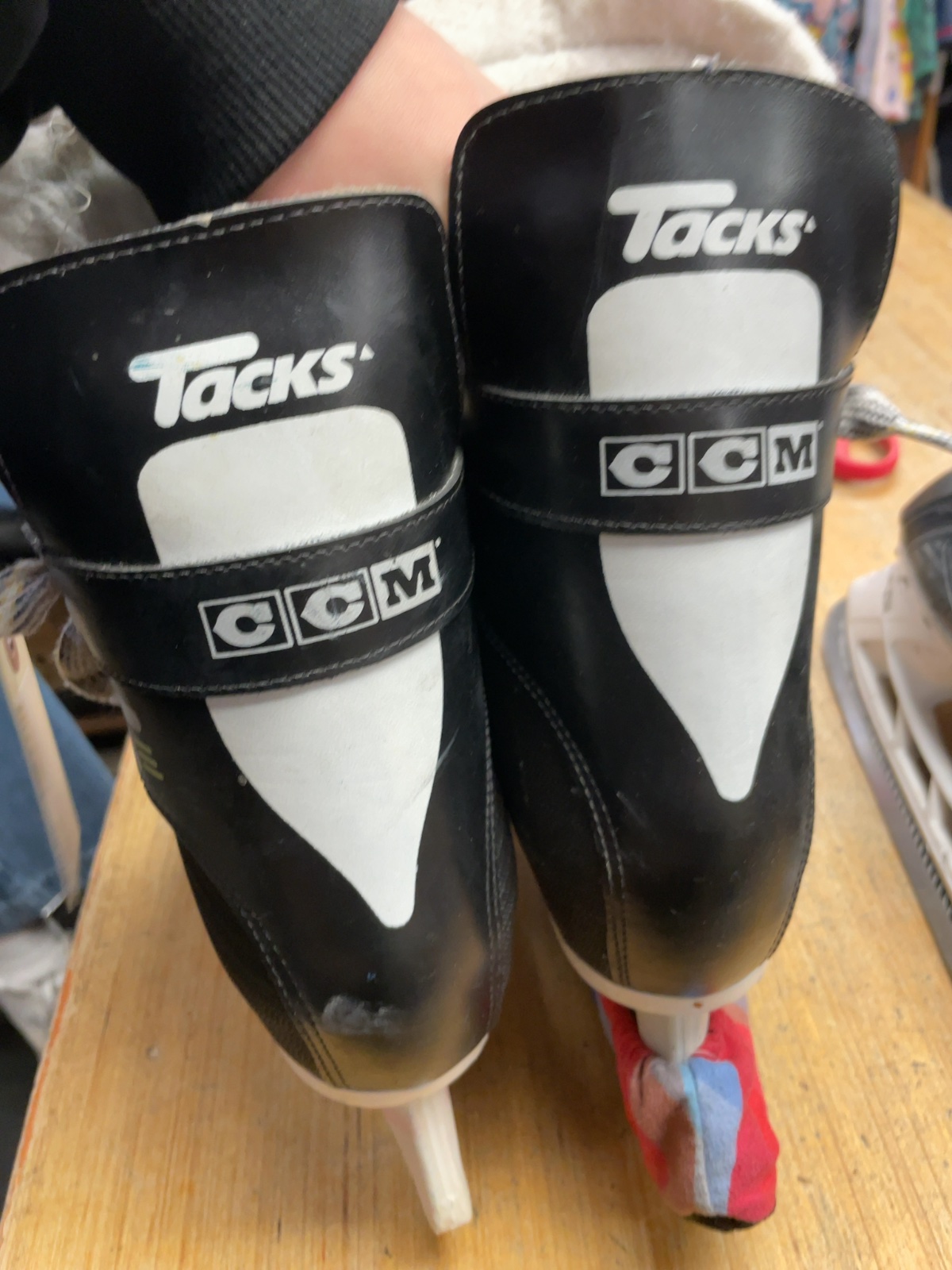 CCM Tacks 151 Size 6 Ice Hockey Skates