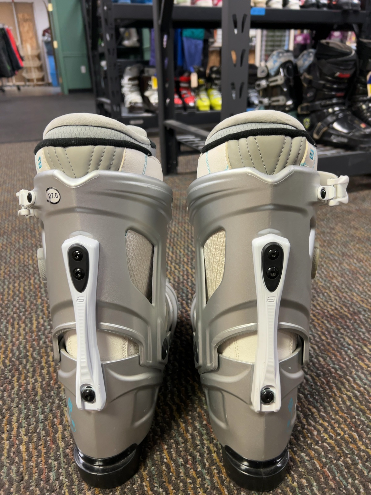 Apex HP Ski Boots White / Grey Good Size 27.0