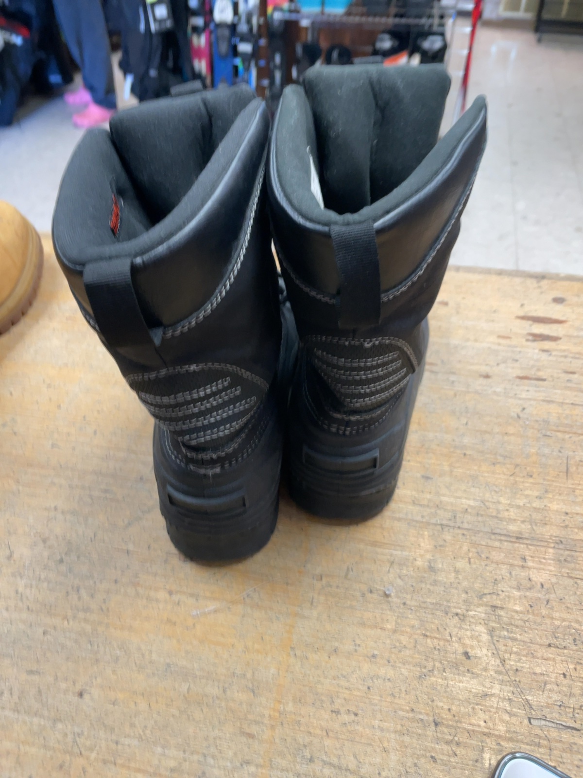Thermolite Winter Boots Size 8 Black