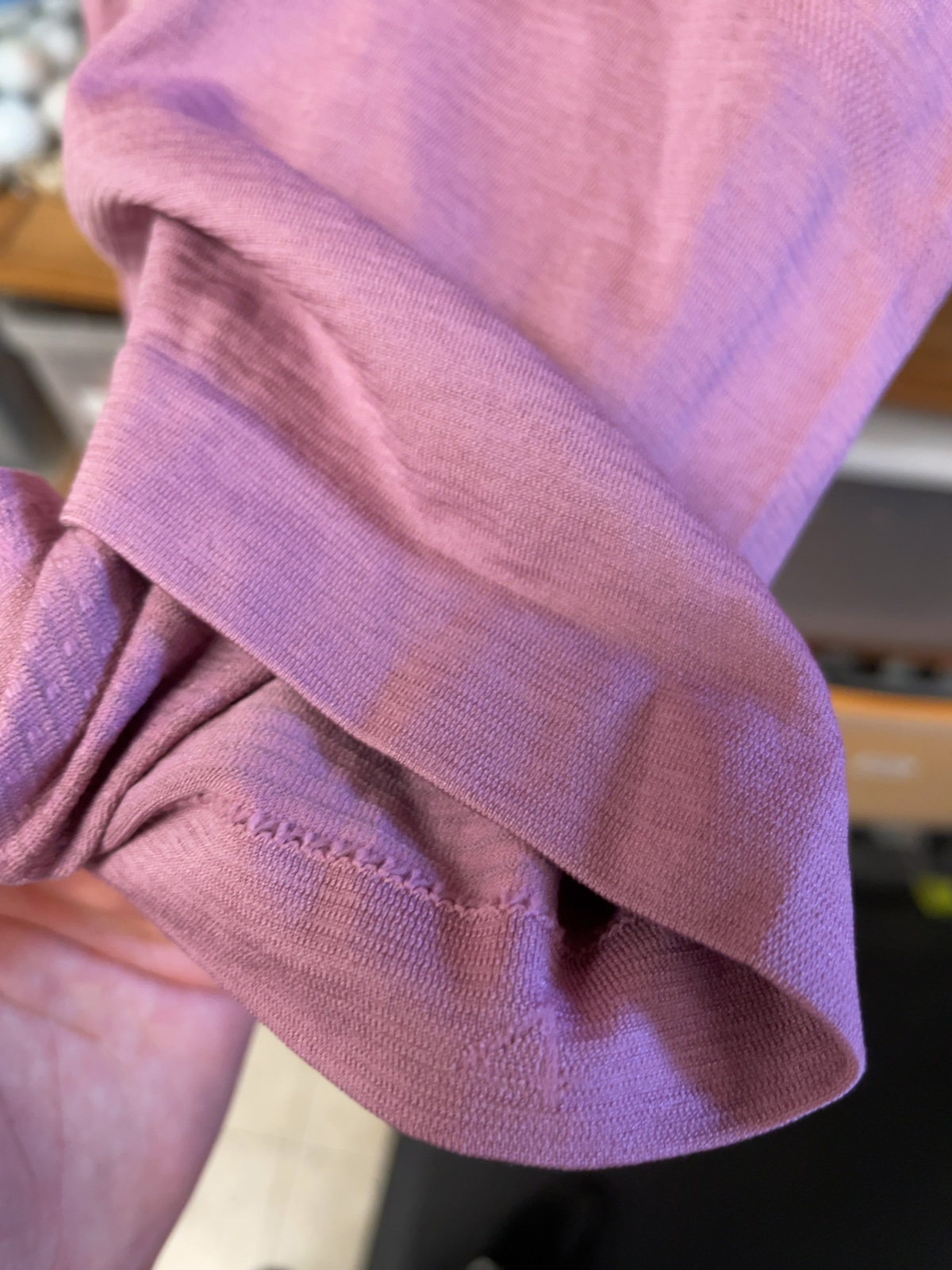 Lululemon Swiftly Tech Short Sleeve Size 4 Pink T-Shirt