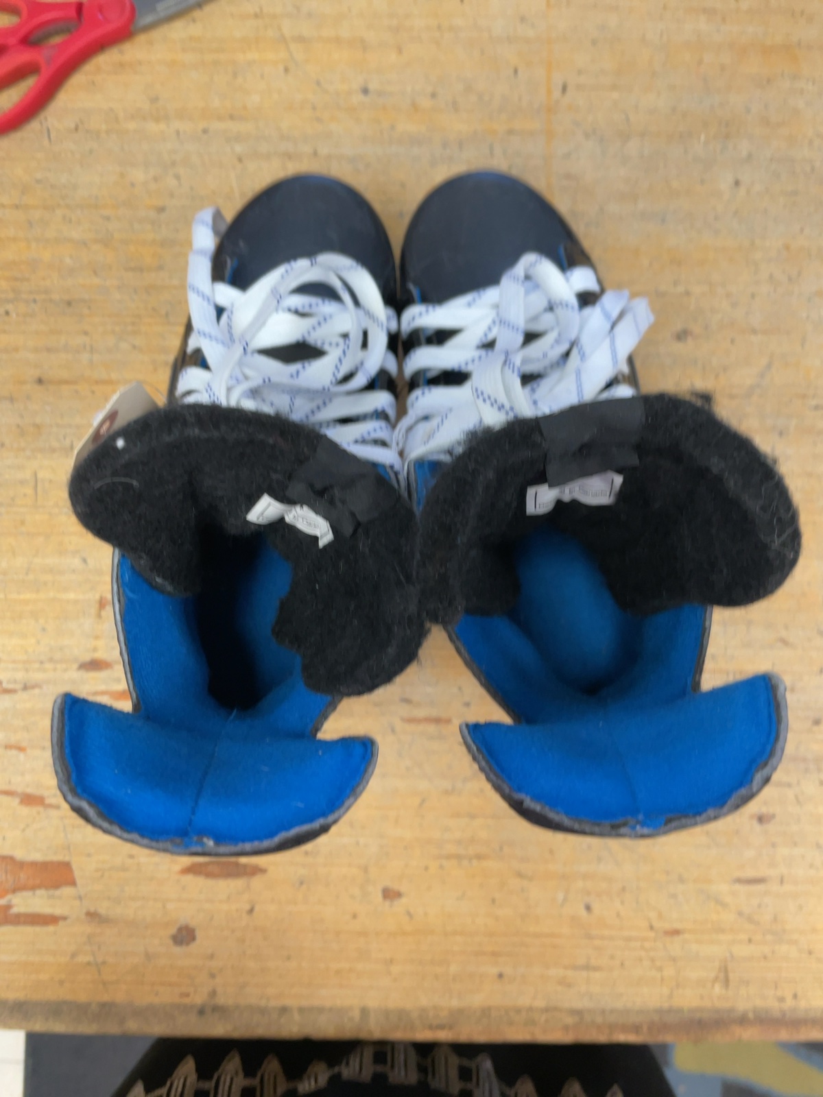Flite CGX-85 Size 4 Ice Hockey Skates