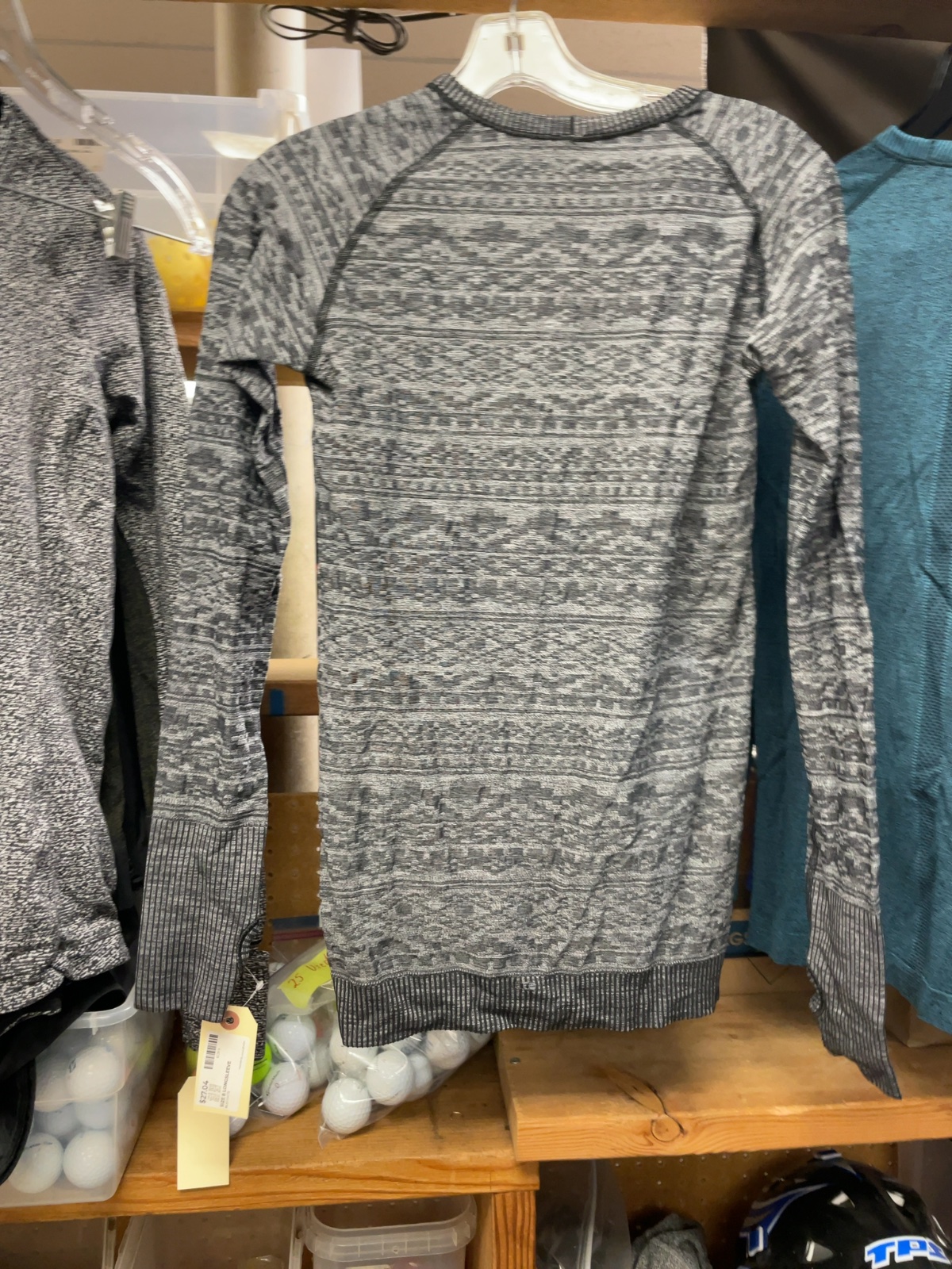 lululemon Size 8 Long Sleeve Top