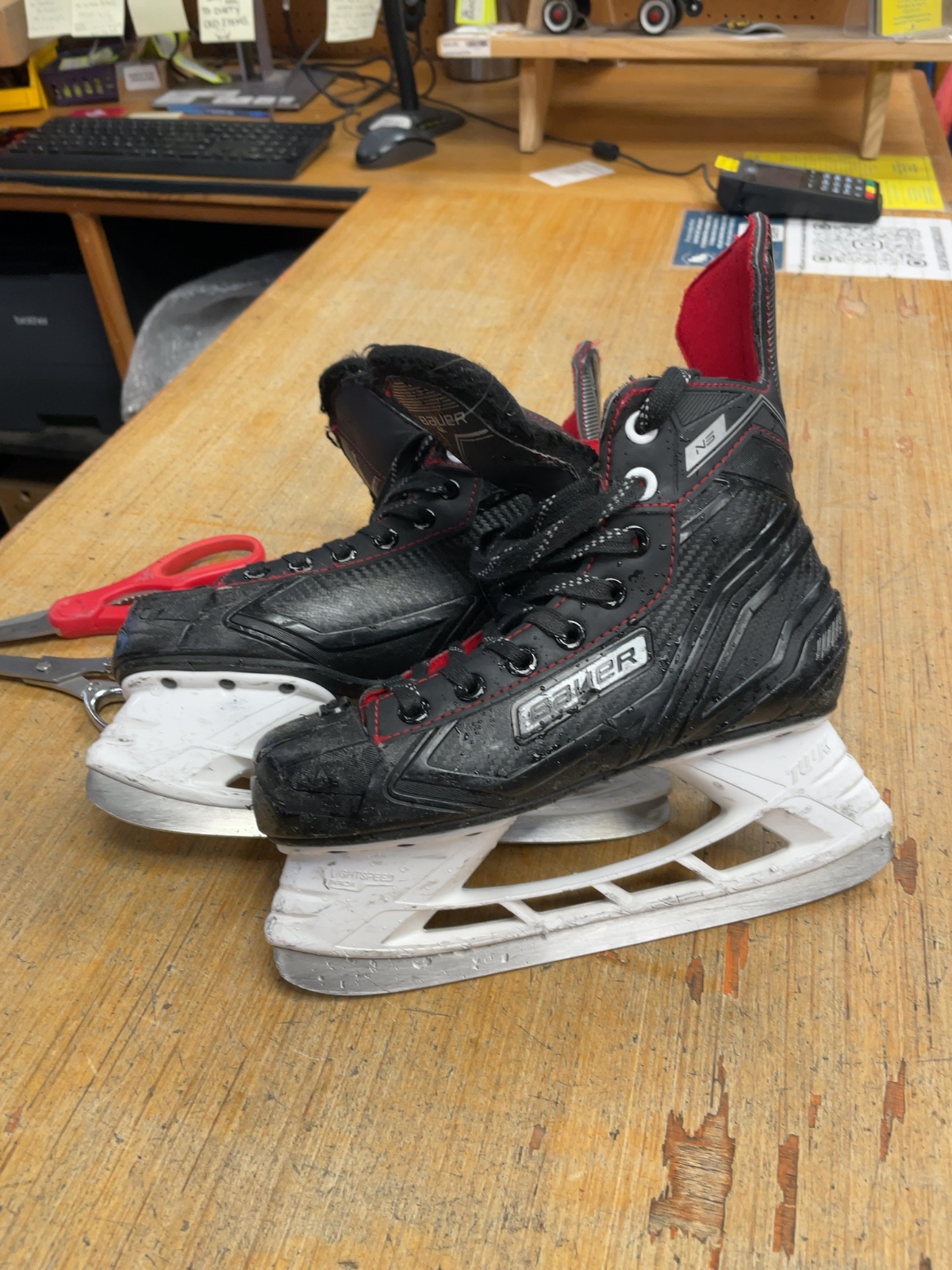 Bauer NS Size 3.5 Hockey Skates