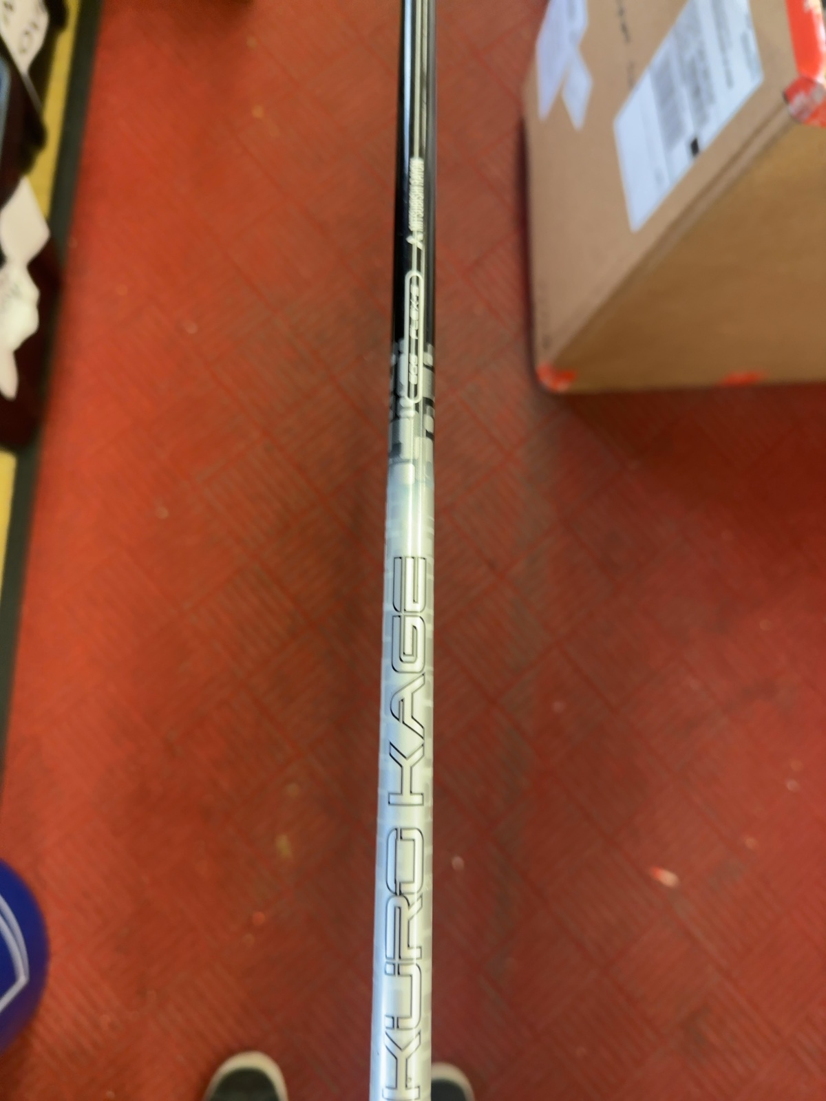 TaylorMade M4 10.5° Driver - Mitsubishi Rayon Kuro Kage 60g Stiff Flex