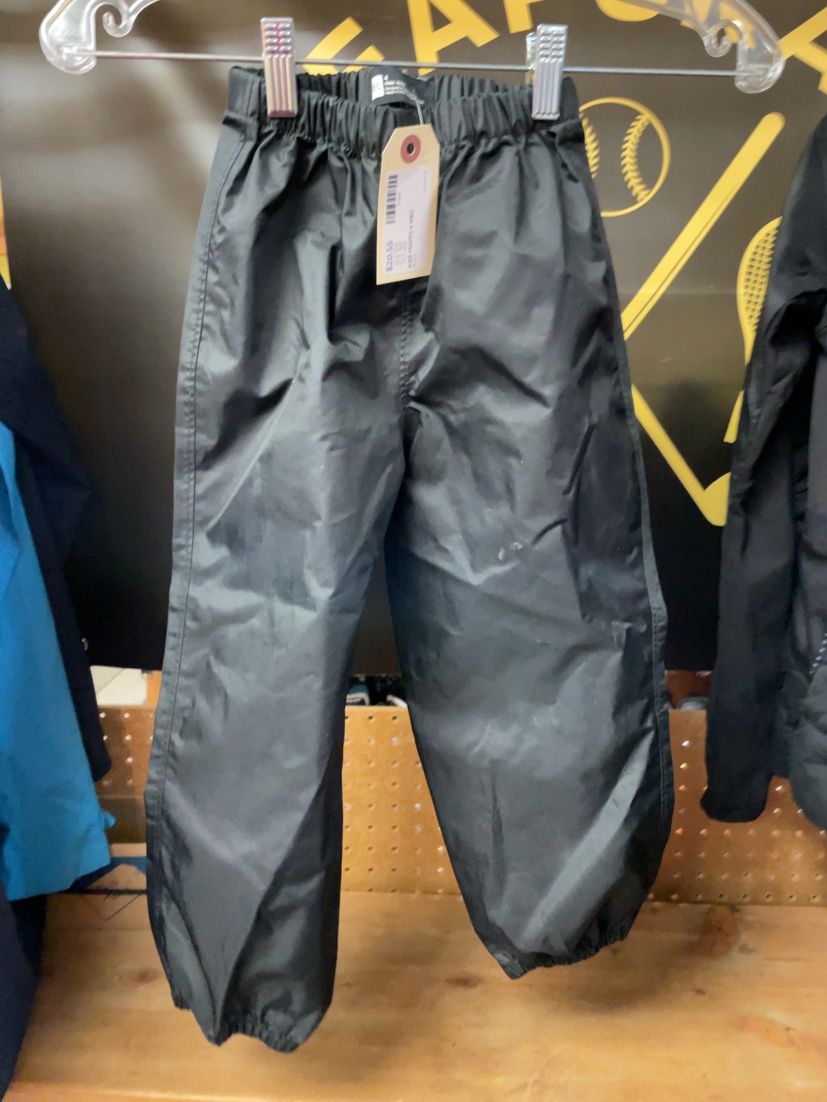 MEC Size 4 Rain Pants