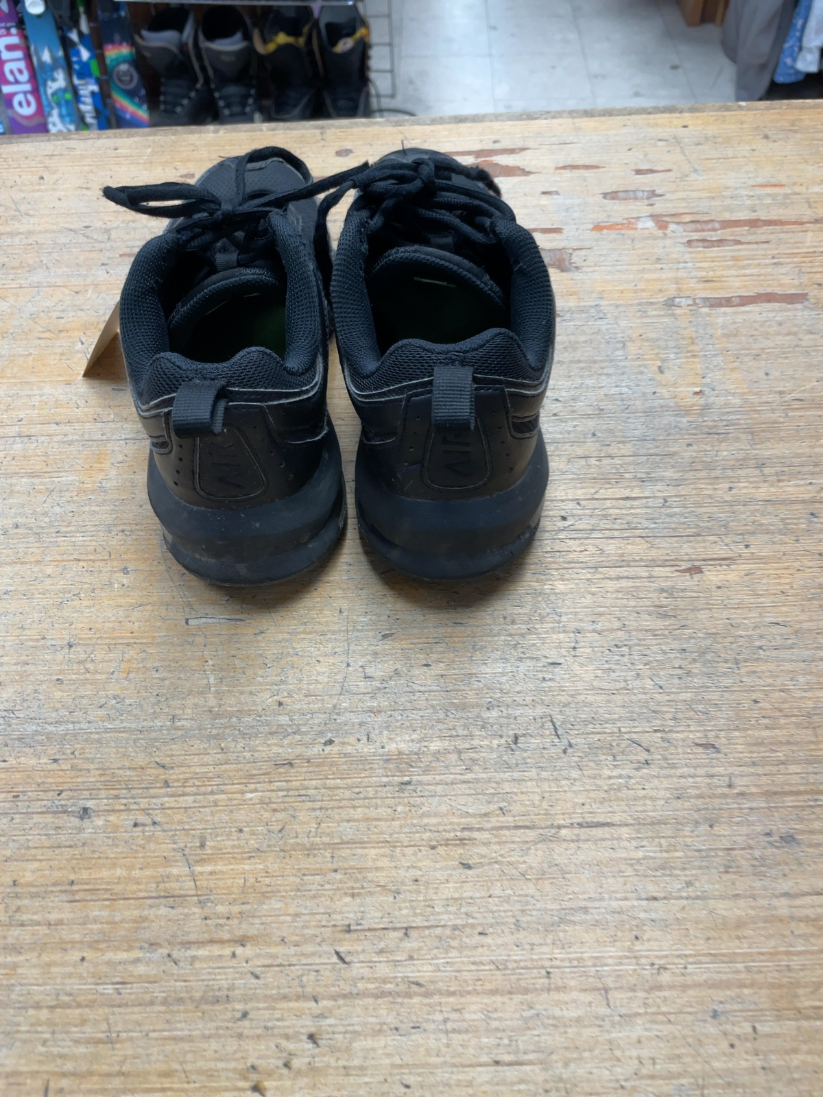 Nike Air Max AP Size 8 US Triple Black Running Shoes