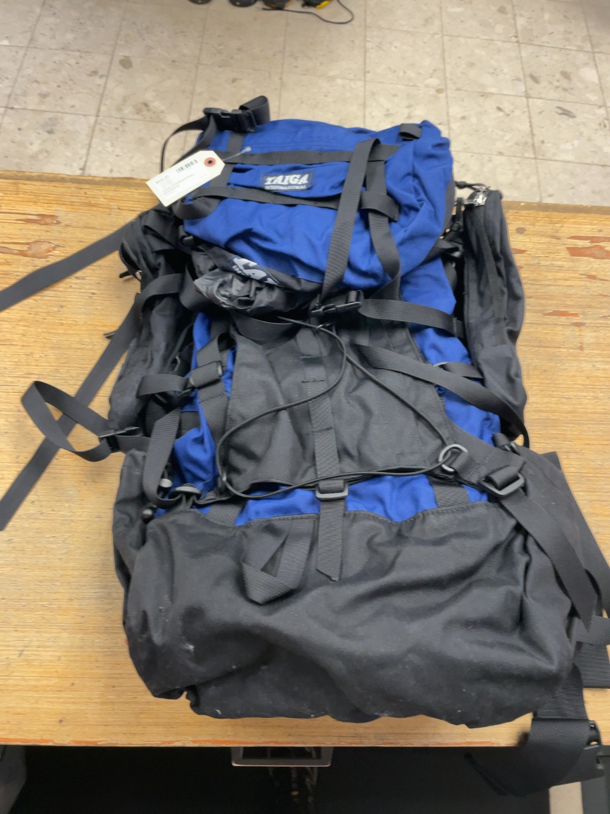 Taiga International Backpack Blue/Black