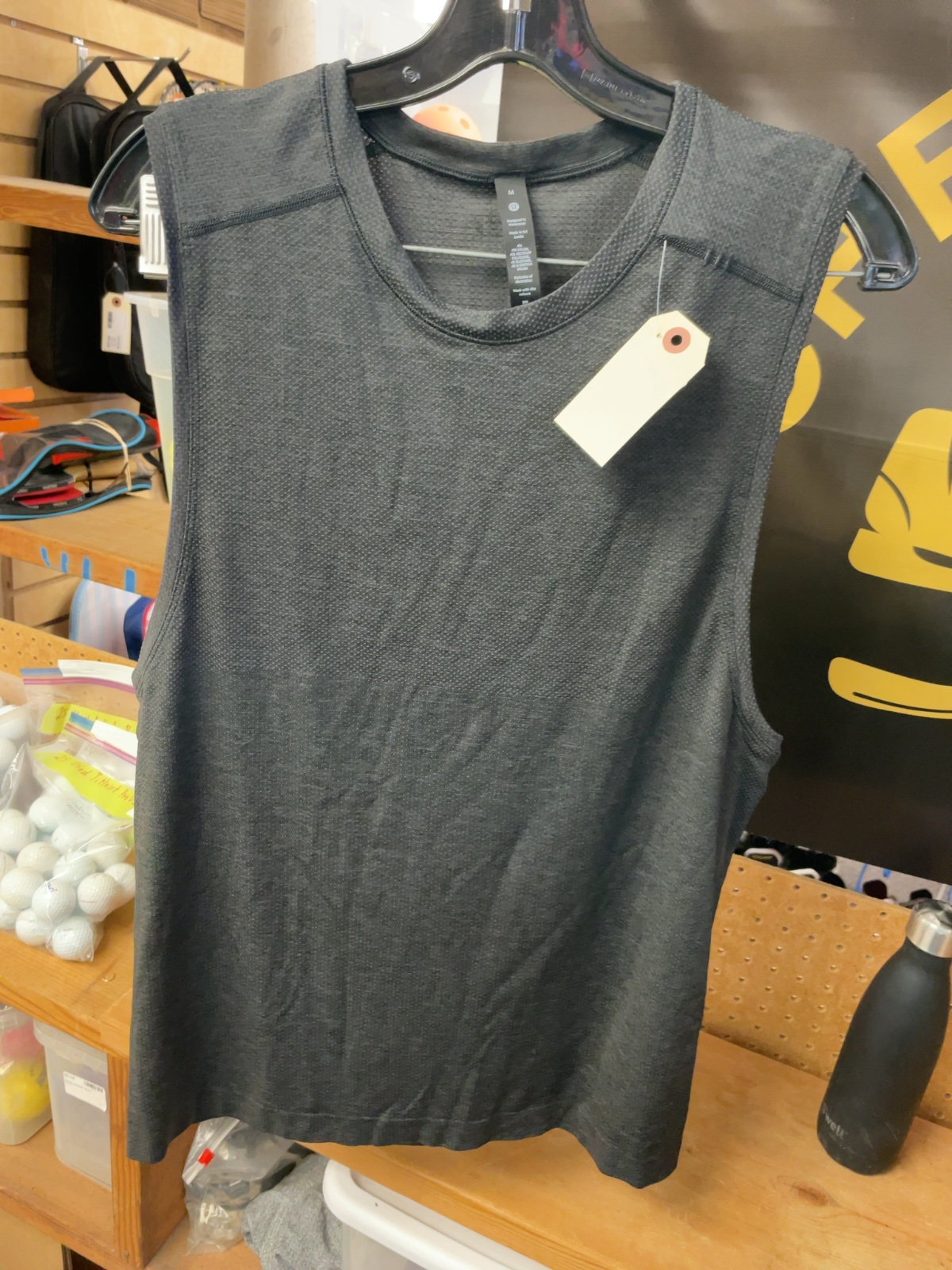 Lululemon Metal Vent Tech Sleeveless Tank Top Size M Charcoal