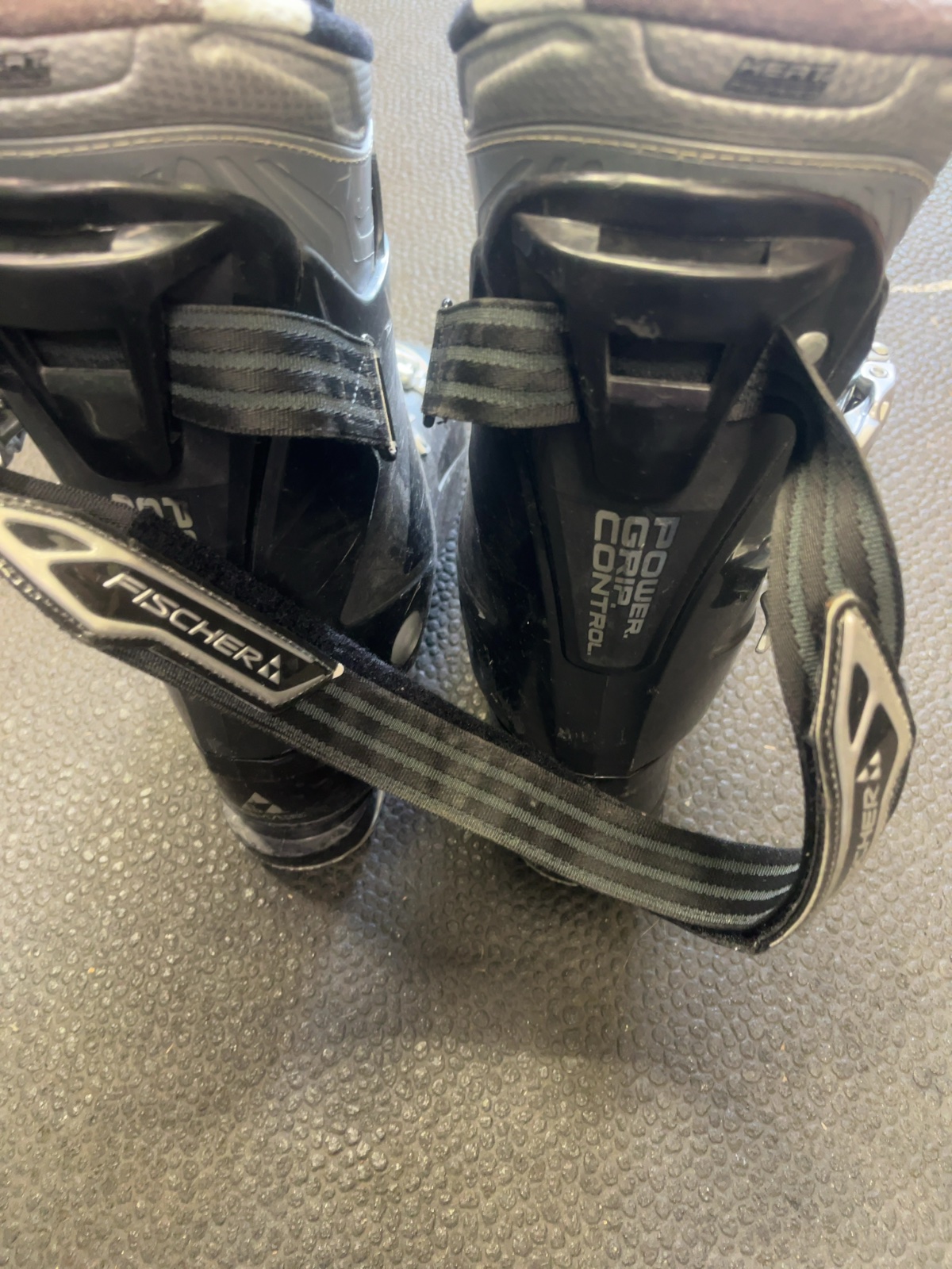 Fischer Rapid Slide Power Grip Control Ski Boots MP 26.5 Good