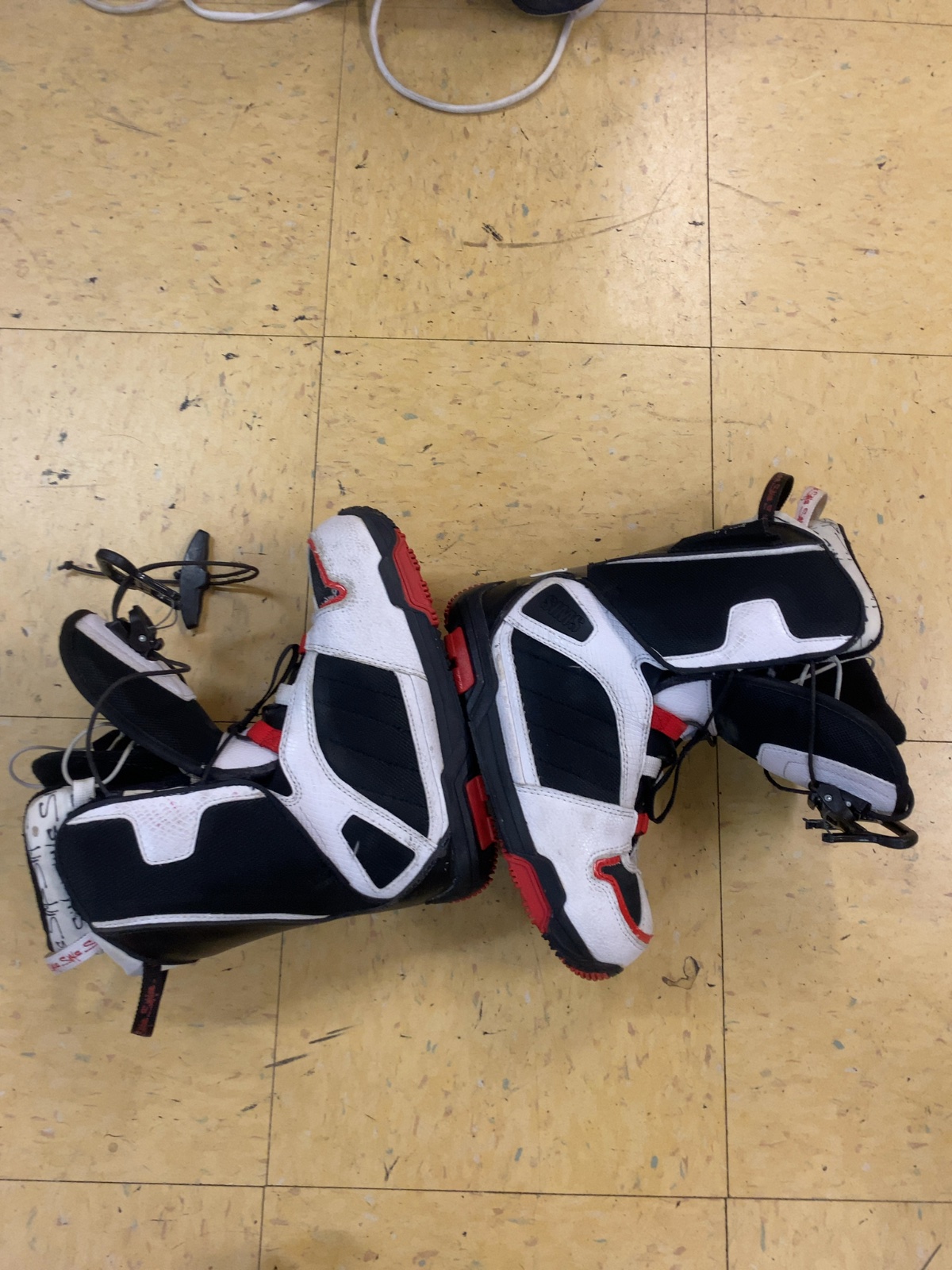 Sims Snowboard Boots Men's Size 5