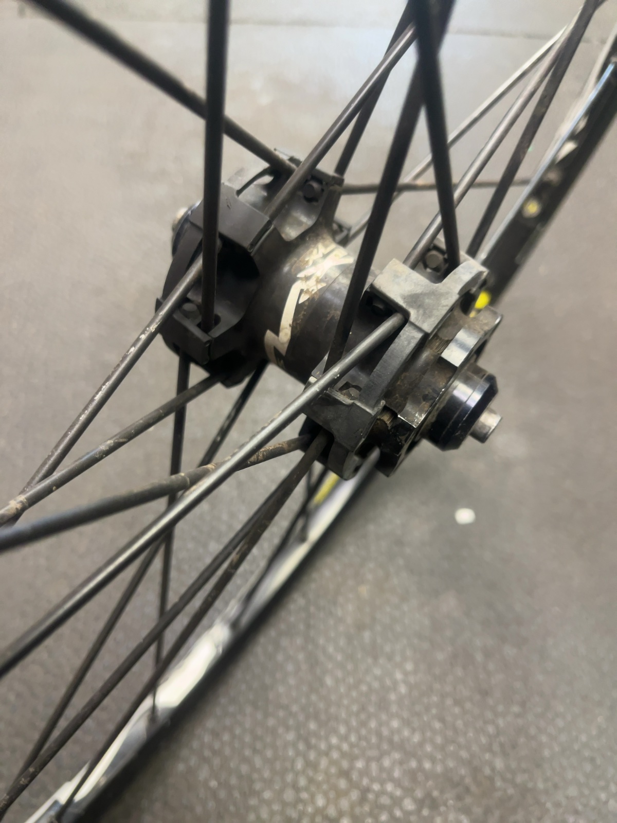 Mavic Crossmax Front Wheel Disc Good 26" 100 QR