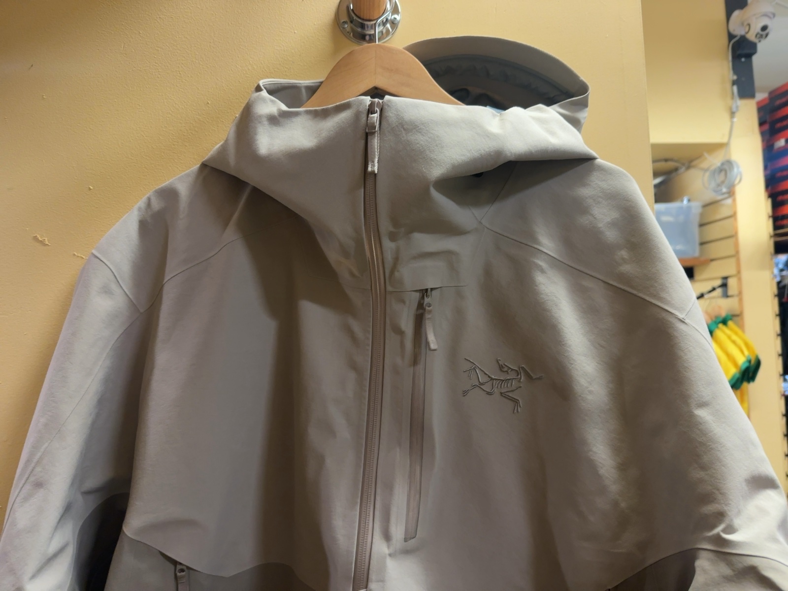 Arc'teryx Sabre Relaxed Anorak Men's Gore-Tex Ski & Snowboard Shell Jacket - XL