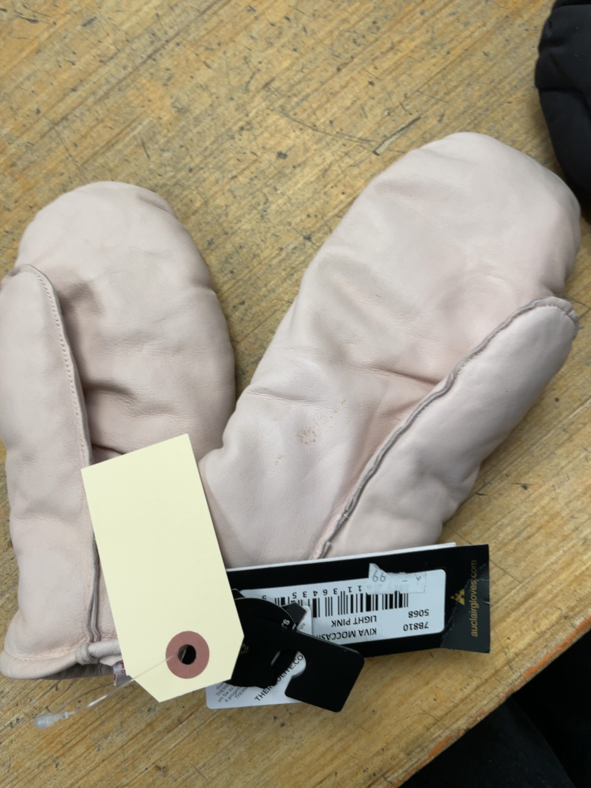 Auclair Kiva Moccasin Size S Pink Leather Mittens