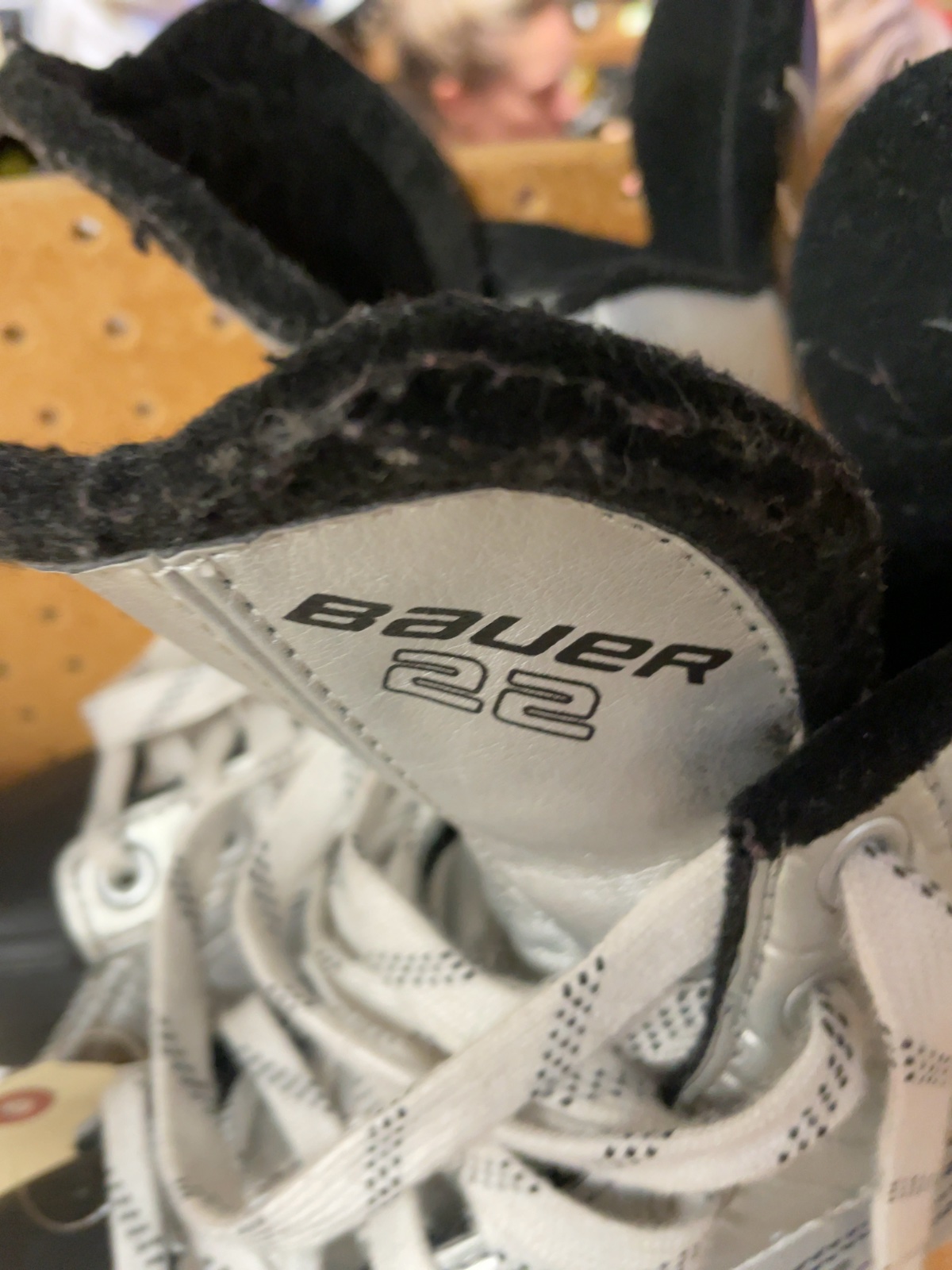 Bauer 22 Size 2 Hockey Skates