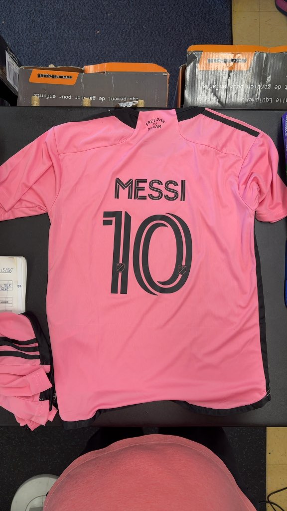 Adidas Inter Miami CF Messi 10 Soccer Kit Junior Size 26 Pink-New jersey and shorts