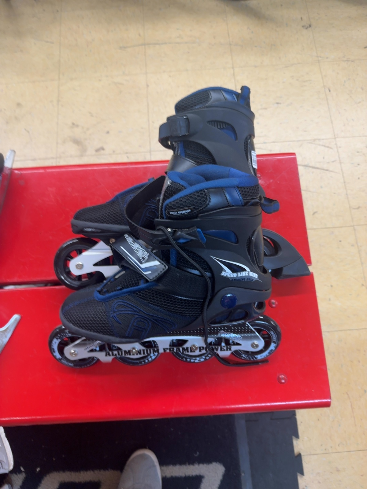 Aktion Speed Like Wind Inline Skates - Size 10