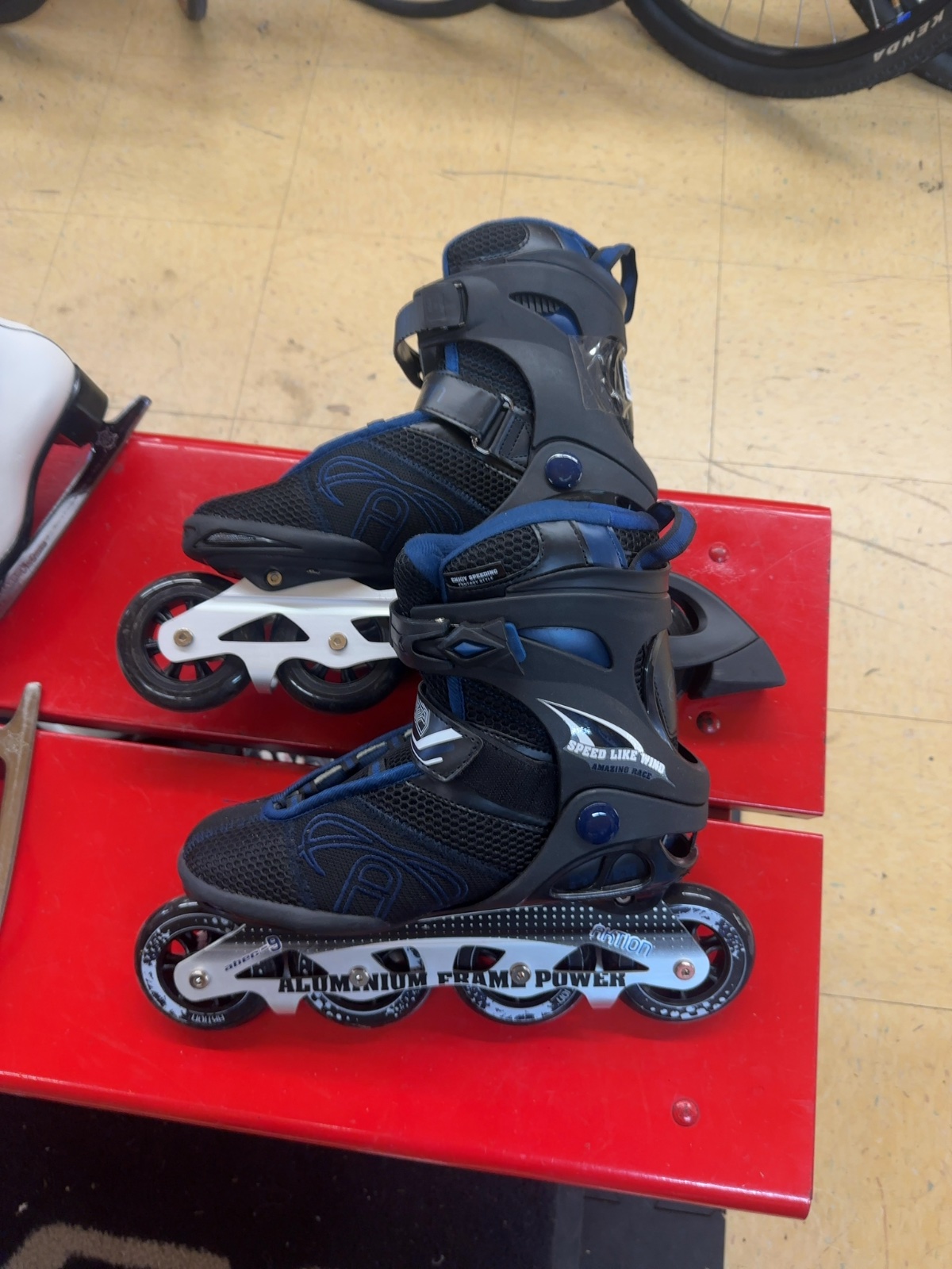 Aktion Speed Like Wind Inline Skates - Size 8