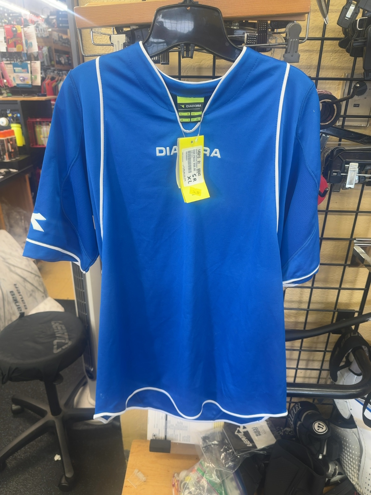 Diadora Blue Soccer Jersey - Senior XL
Brand new with tags