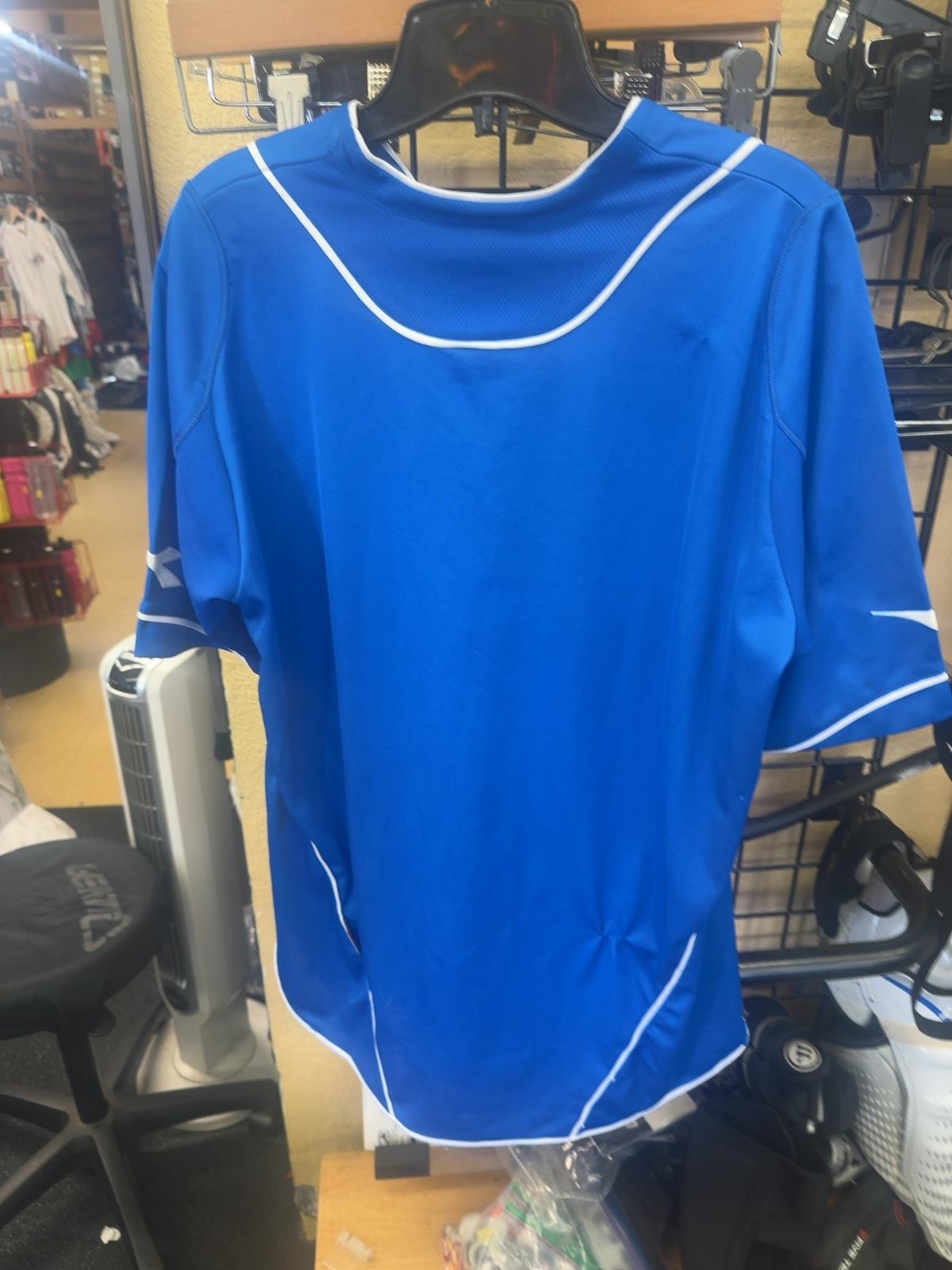 Diadora Blue Soccer Jersey - Senior XL
Brand new with tags